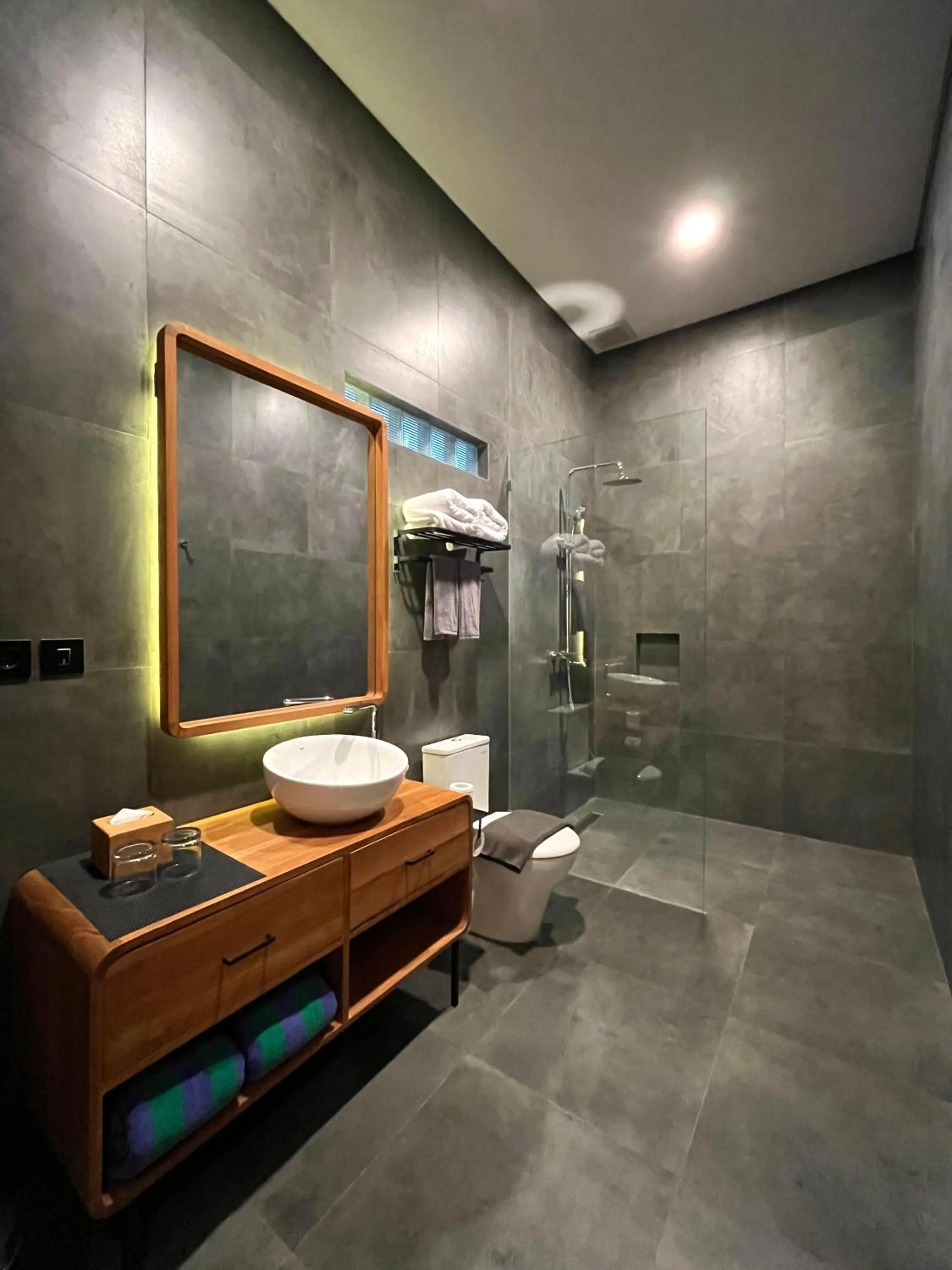 Bathroom in boutique villa jogja senang