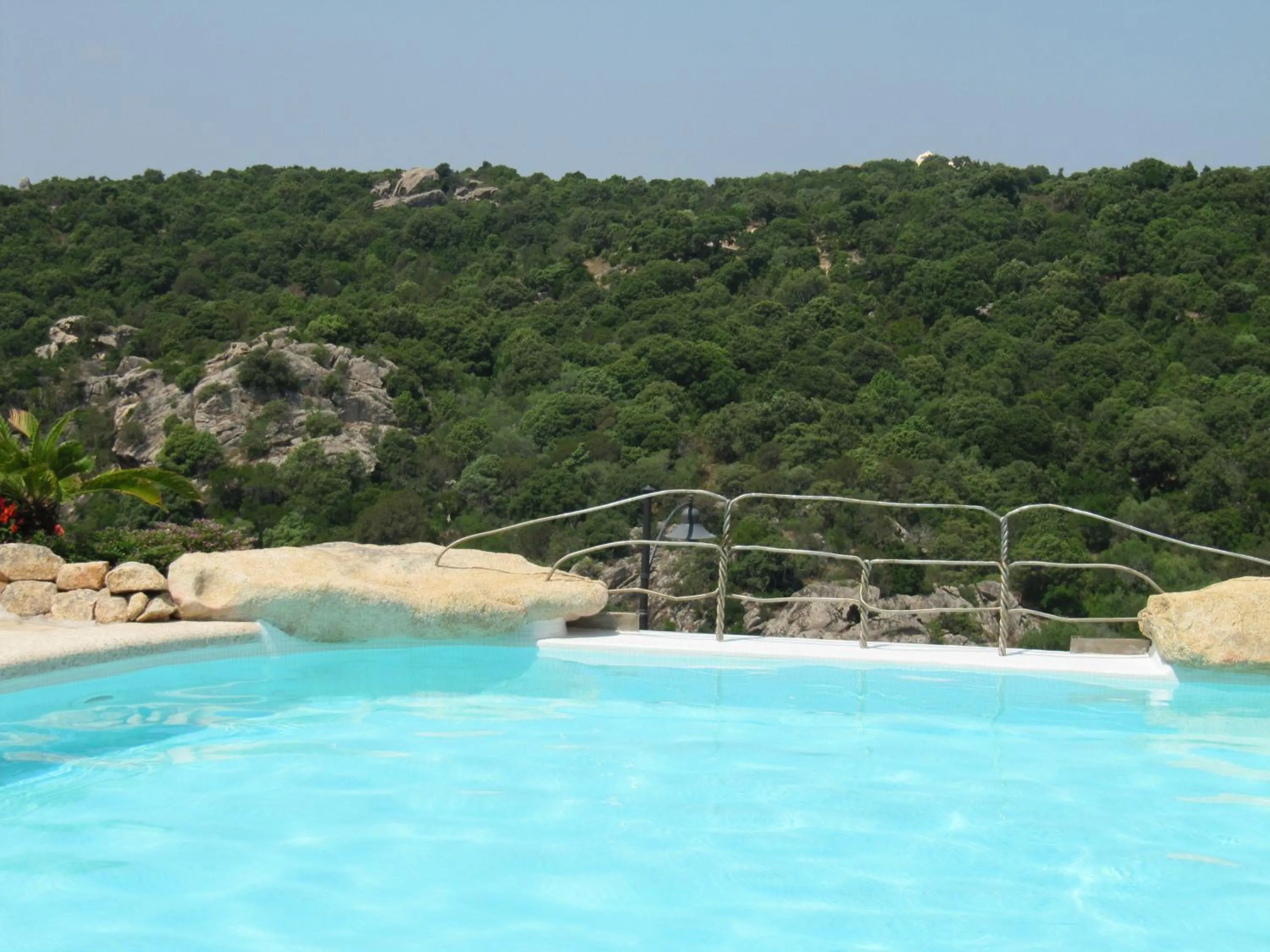 Swimming pool in Hotel Arathena