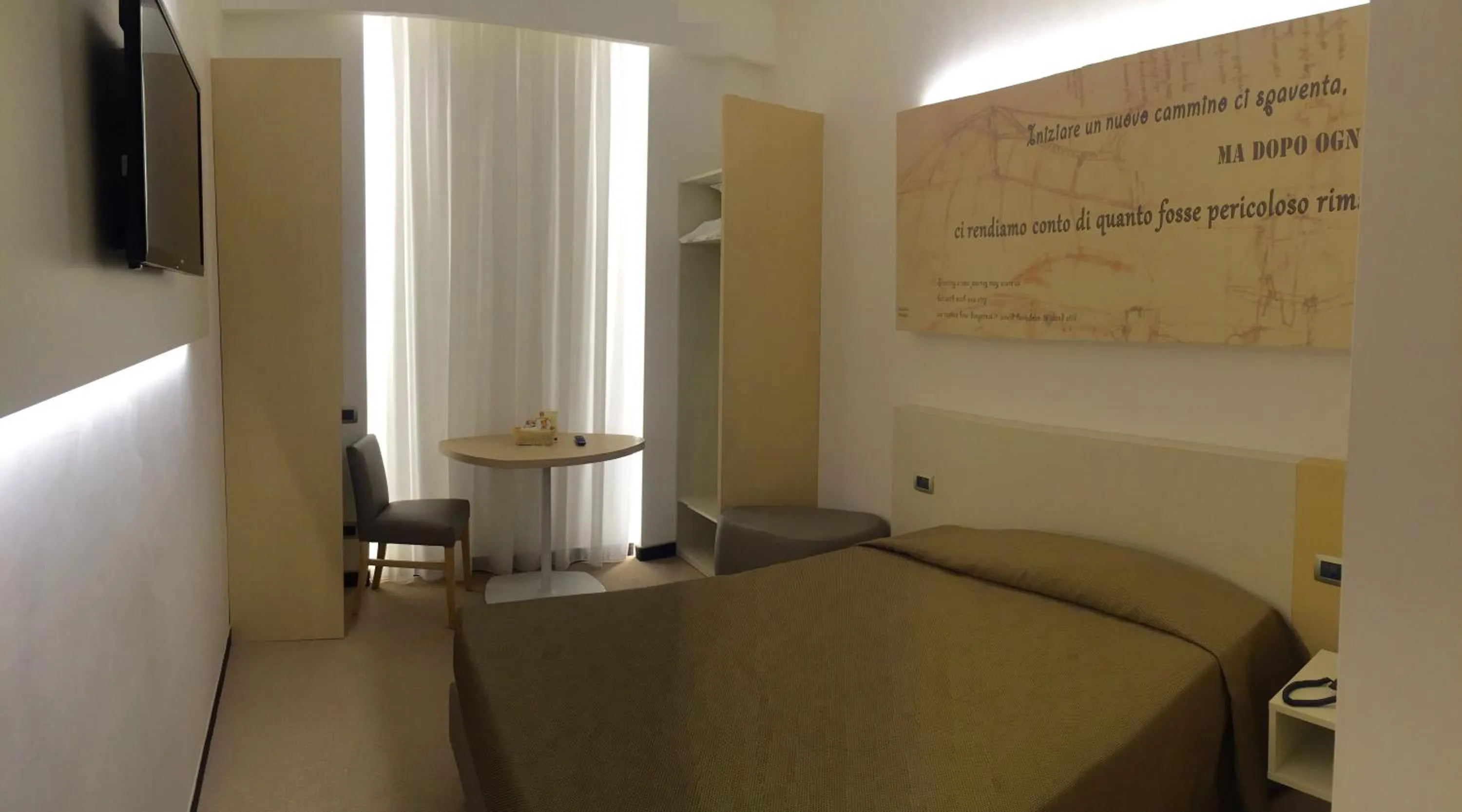 Photo of the whole room, Bed in Grand Hotel Olimpo