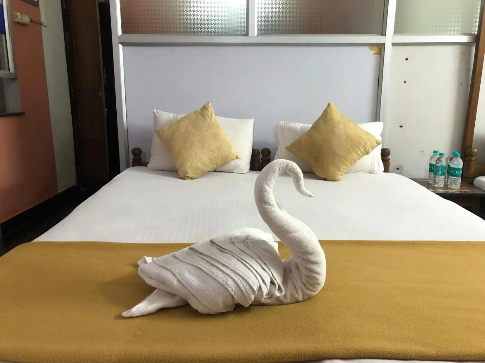 Bed in Nature Inn Cottages