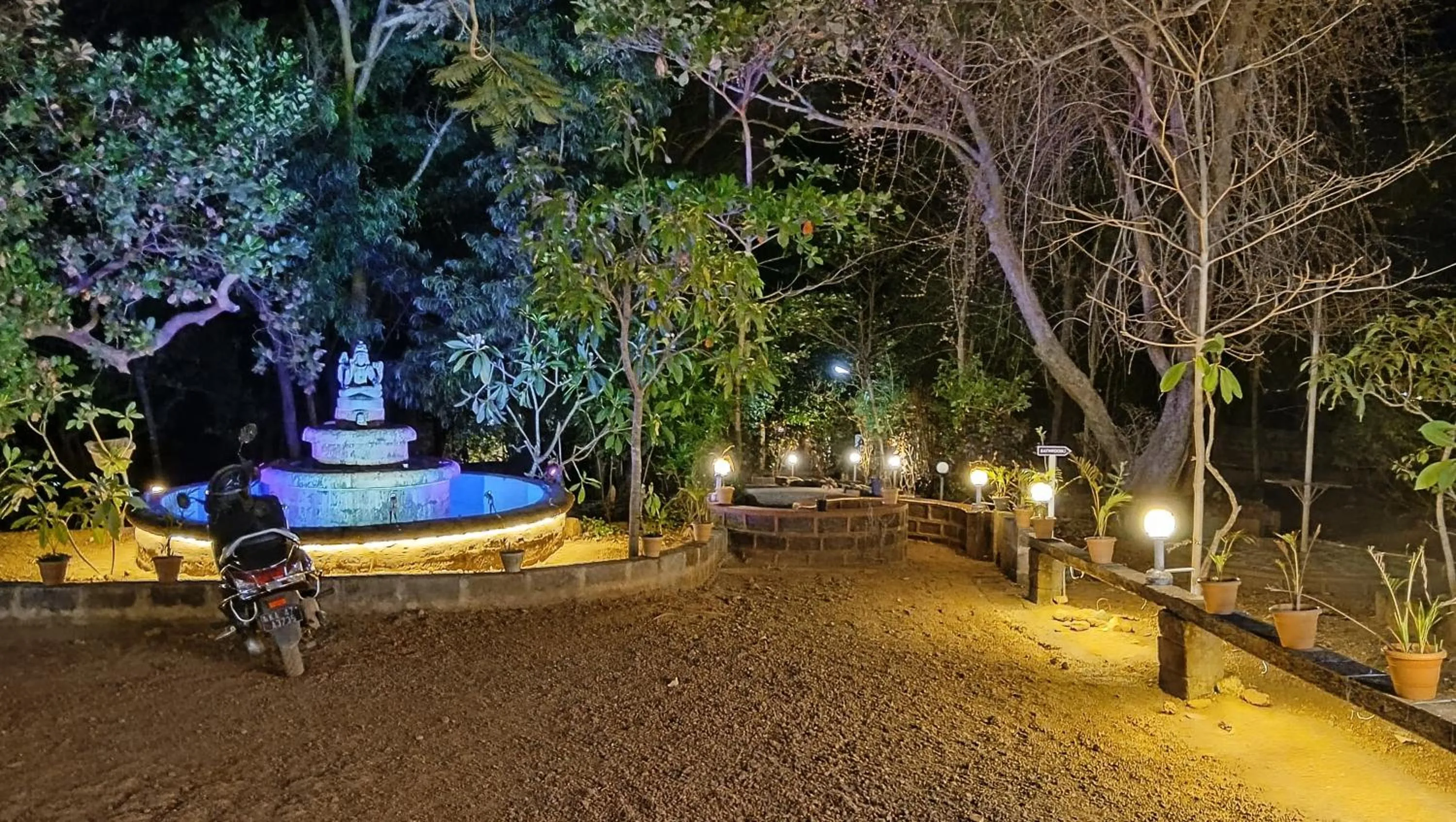 Parking in Nature Inn Cottages
