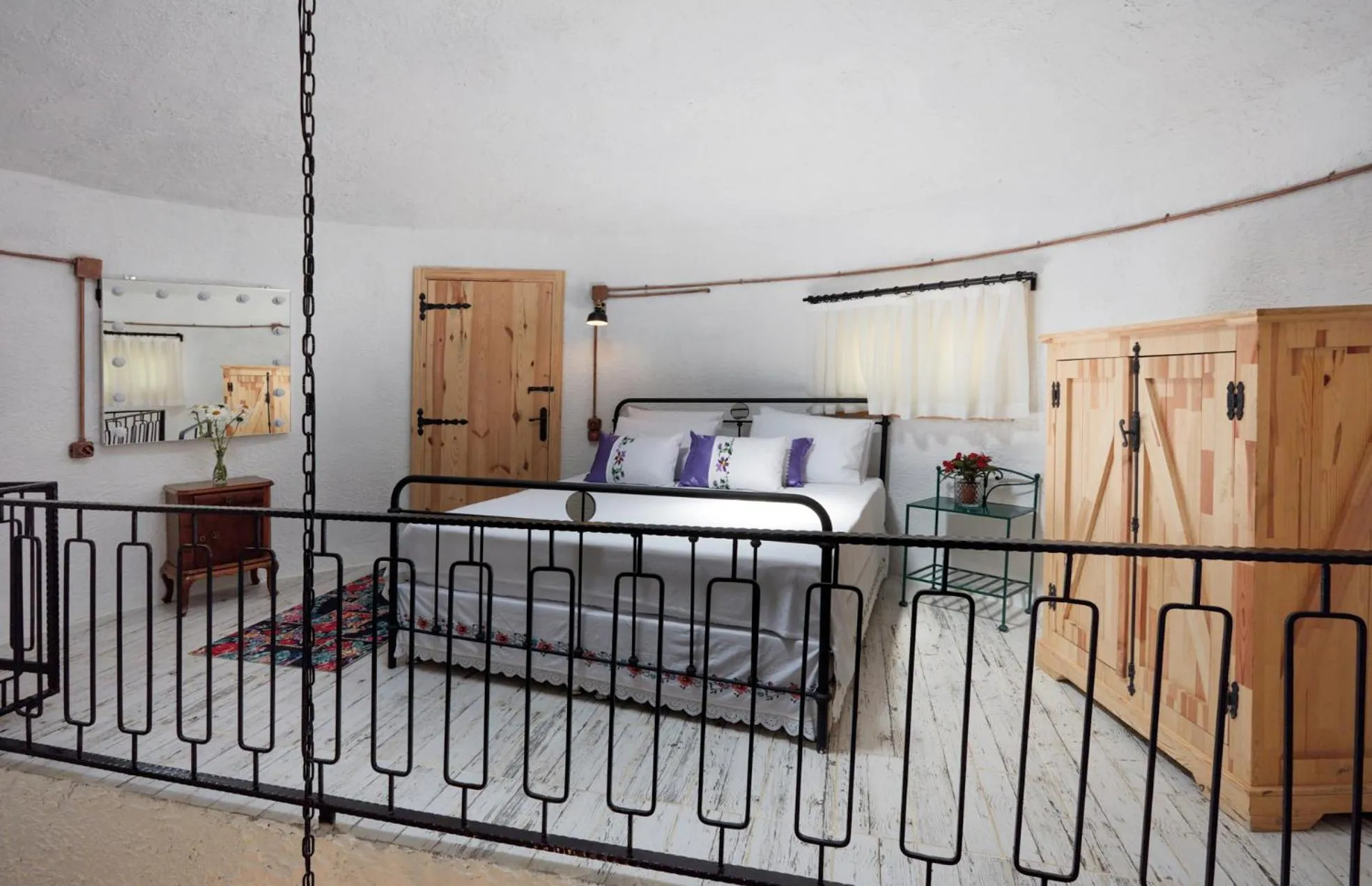 Bed in Dachas Cove Hotel