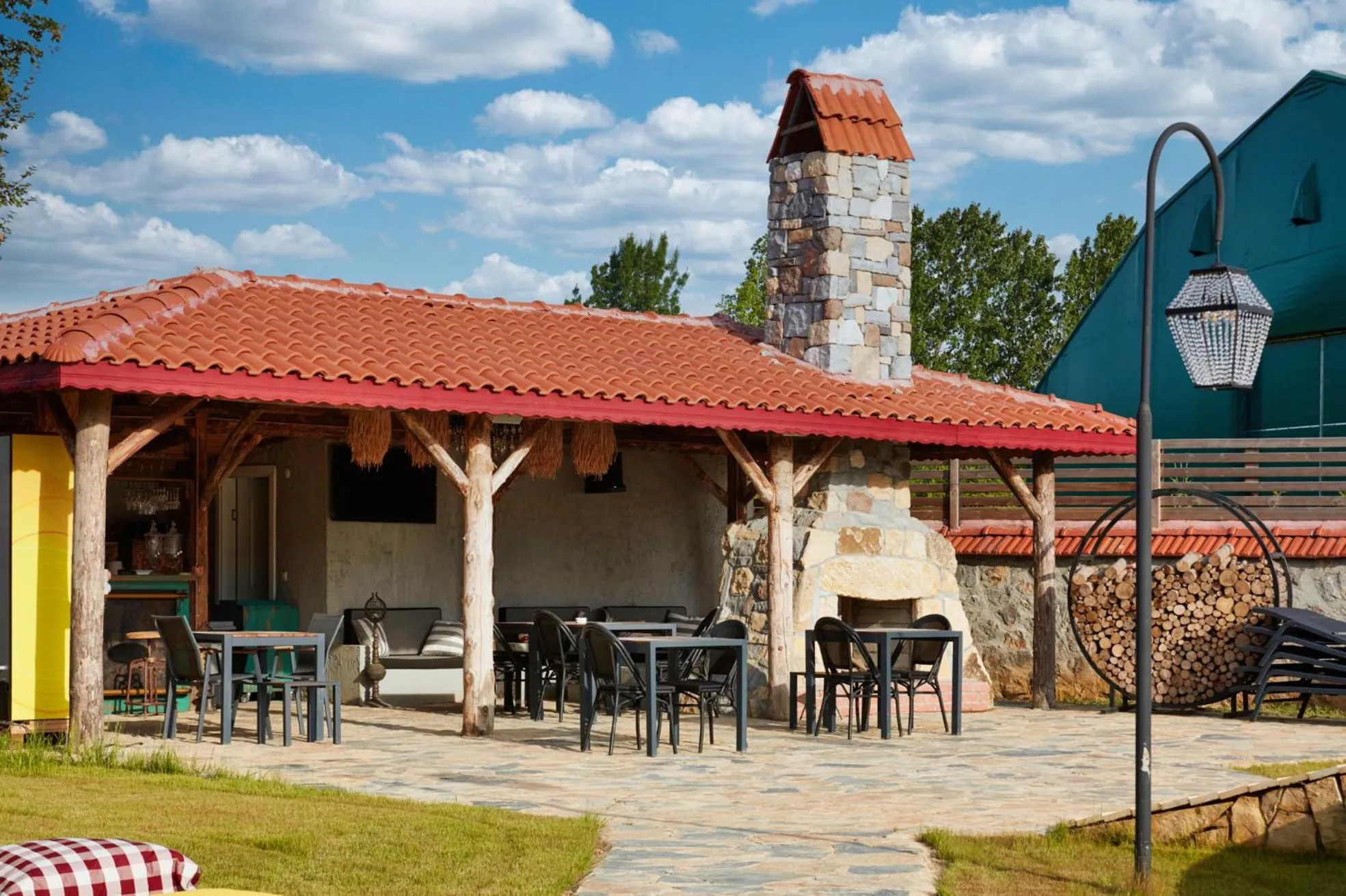 Banquet/Function facilities in Dachas Cove Hotel