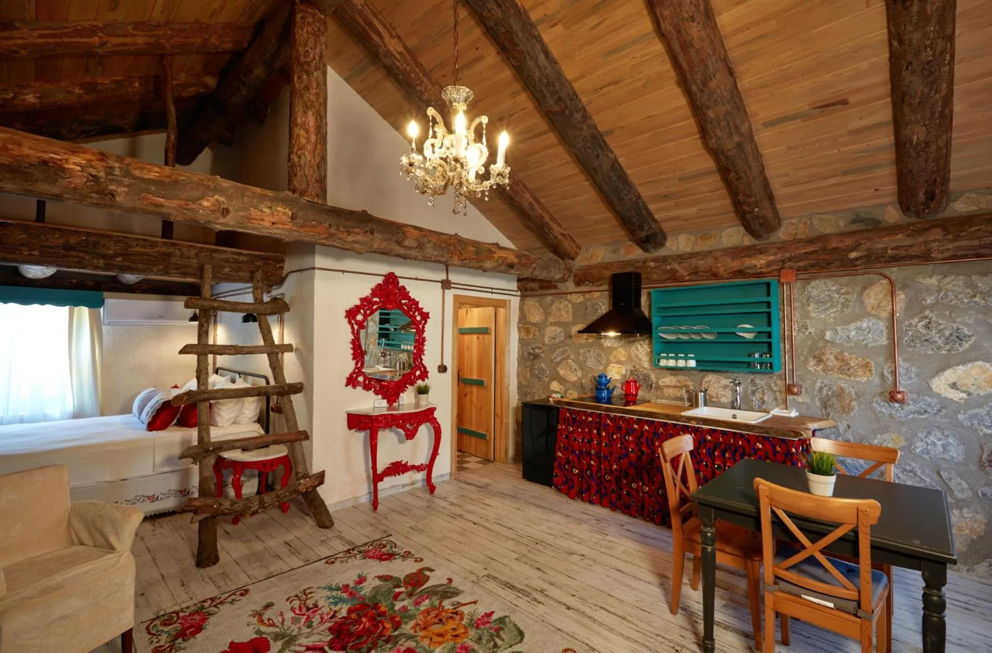 Kitchen or kitchenette in Dachas Cove Hotel