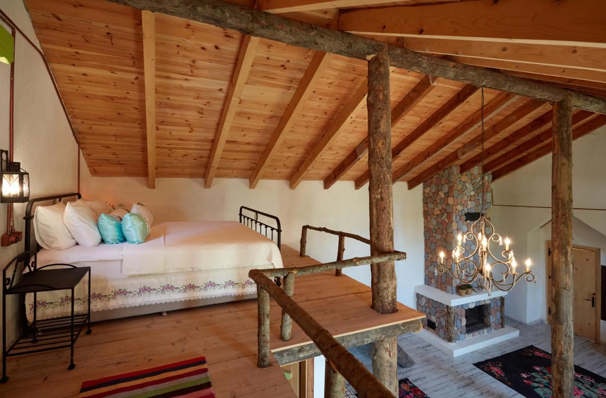 Bed in Dachas Cove Hotel