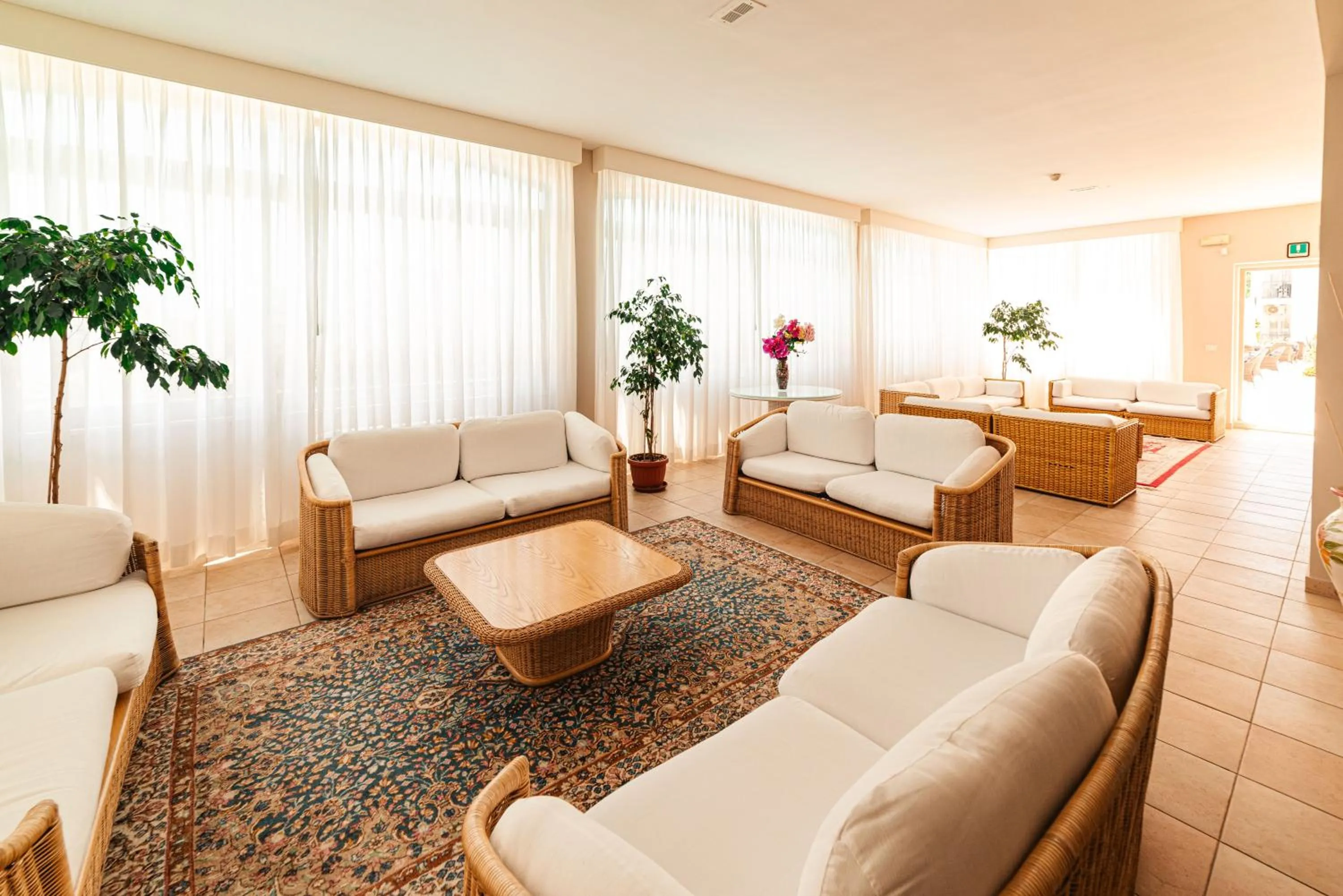 Lobby or reception in Hotel Degli Aranci