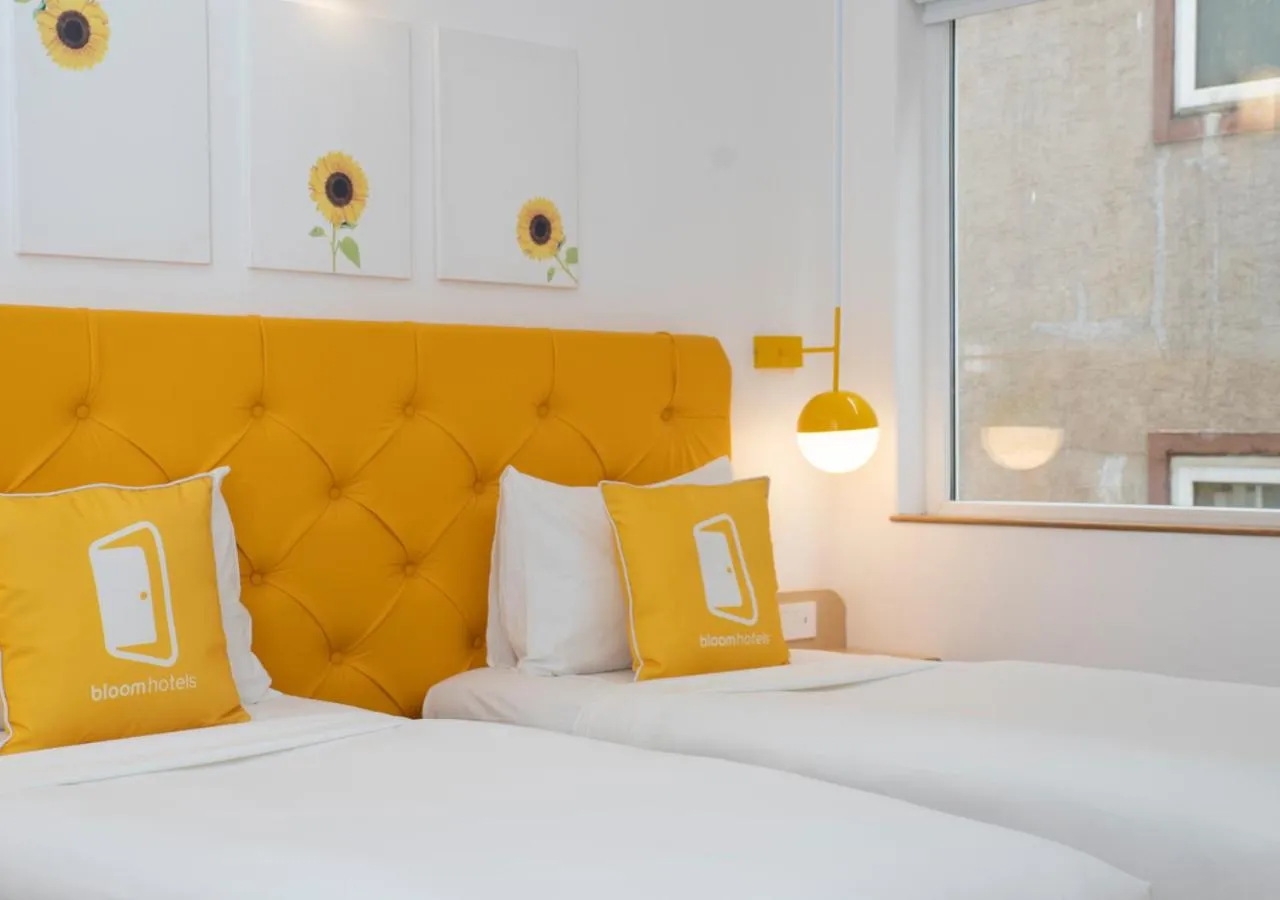 Bed in Bloom Hotel - Brookefield