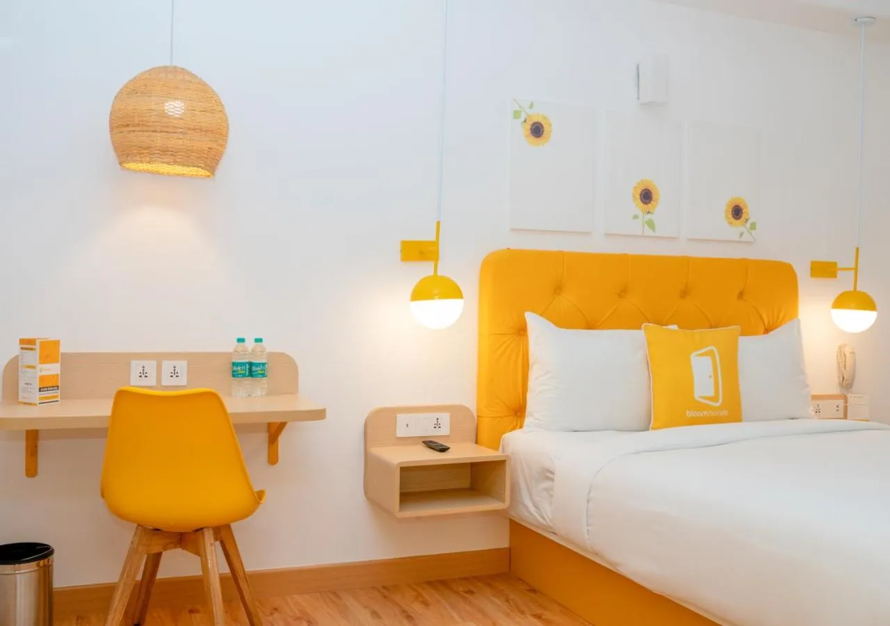 Bedroom, Bed in Bloom Hotel - Brookefield