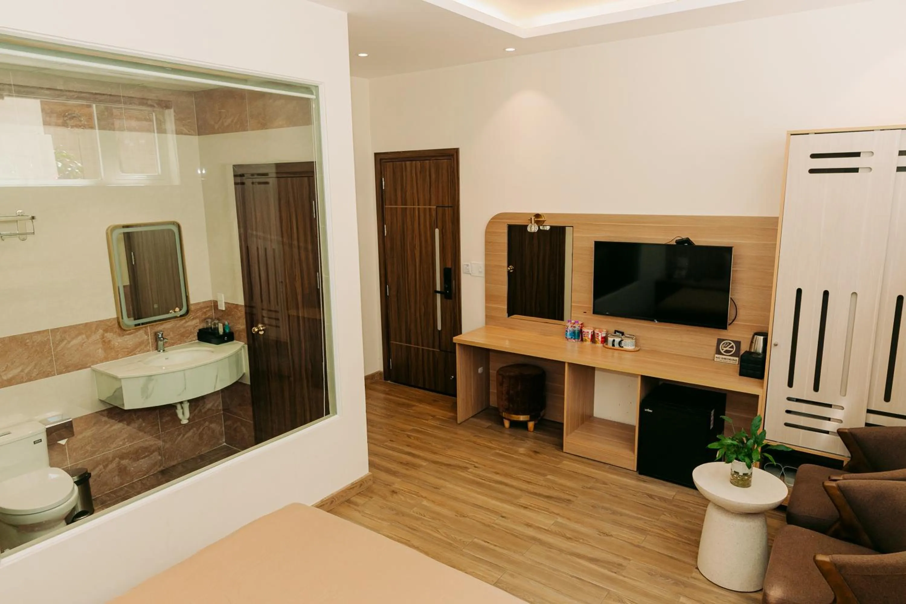 TV and multimedia in An Mai Boutique Hotel