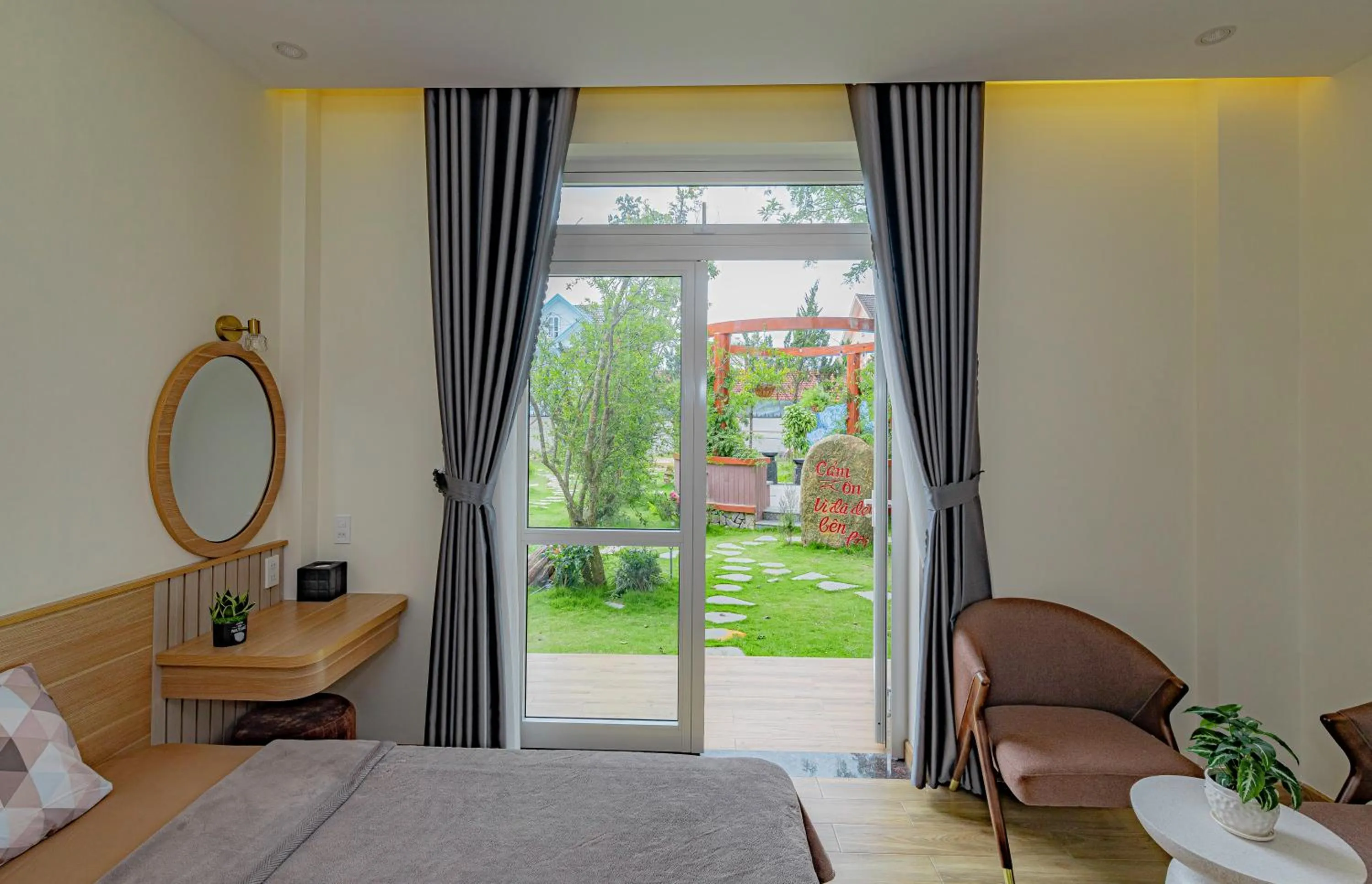 Garden view, Bed in An Mai Boutique Hotel