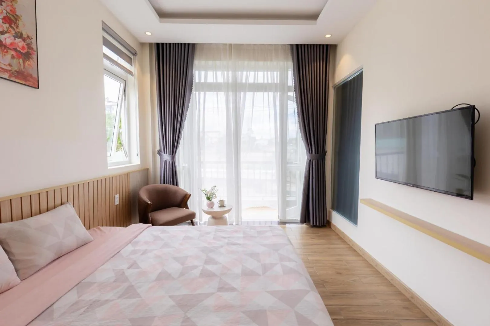 Balcony/Terrace, Bed in An Mai Boutique Hotel