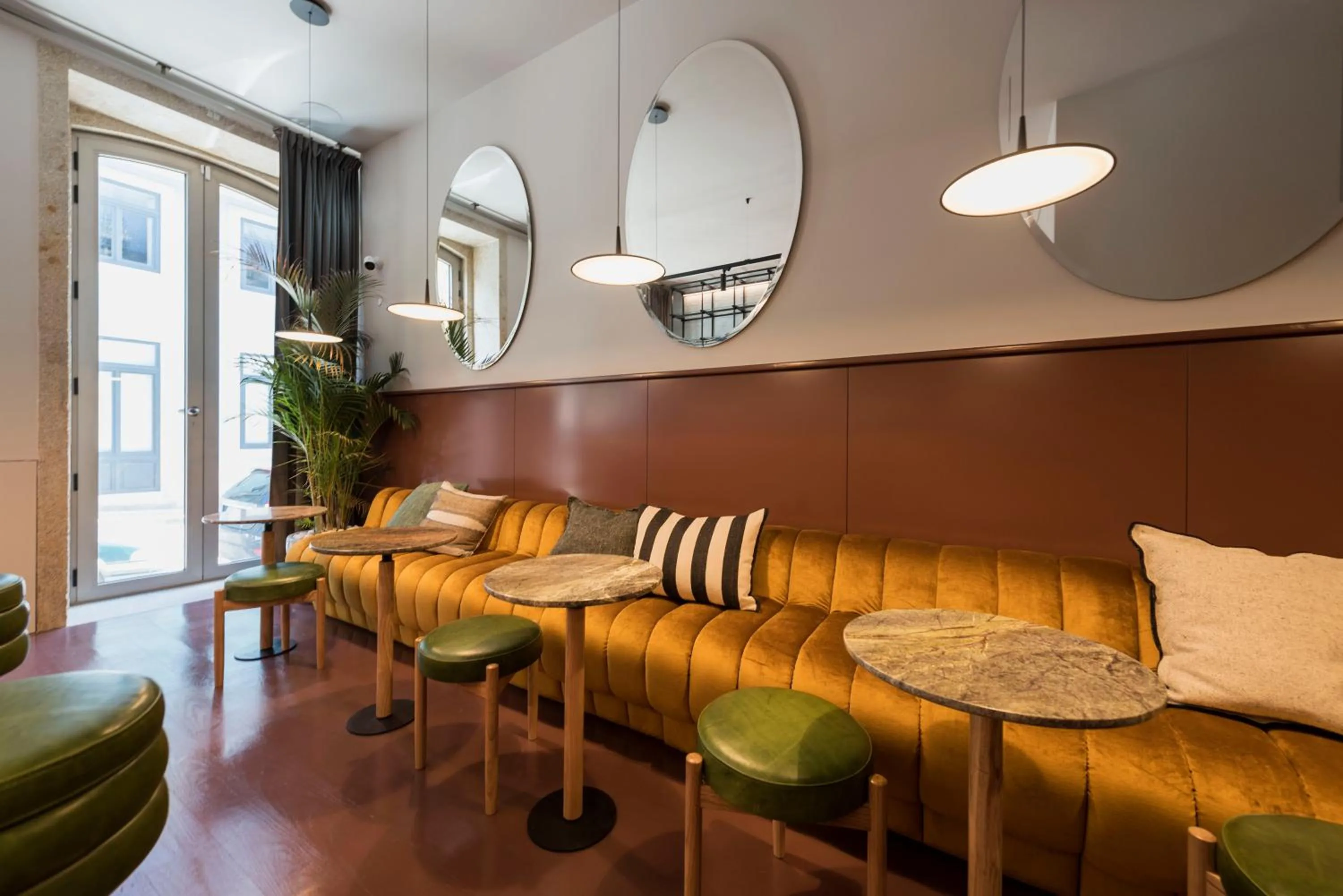 Restaurant/places to eat in Jardins do Porto - by Unlock Hotels