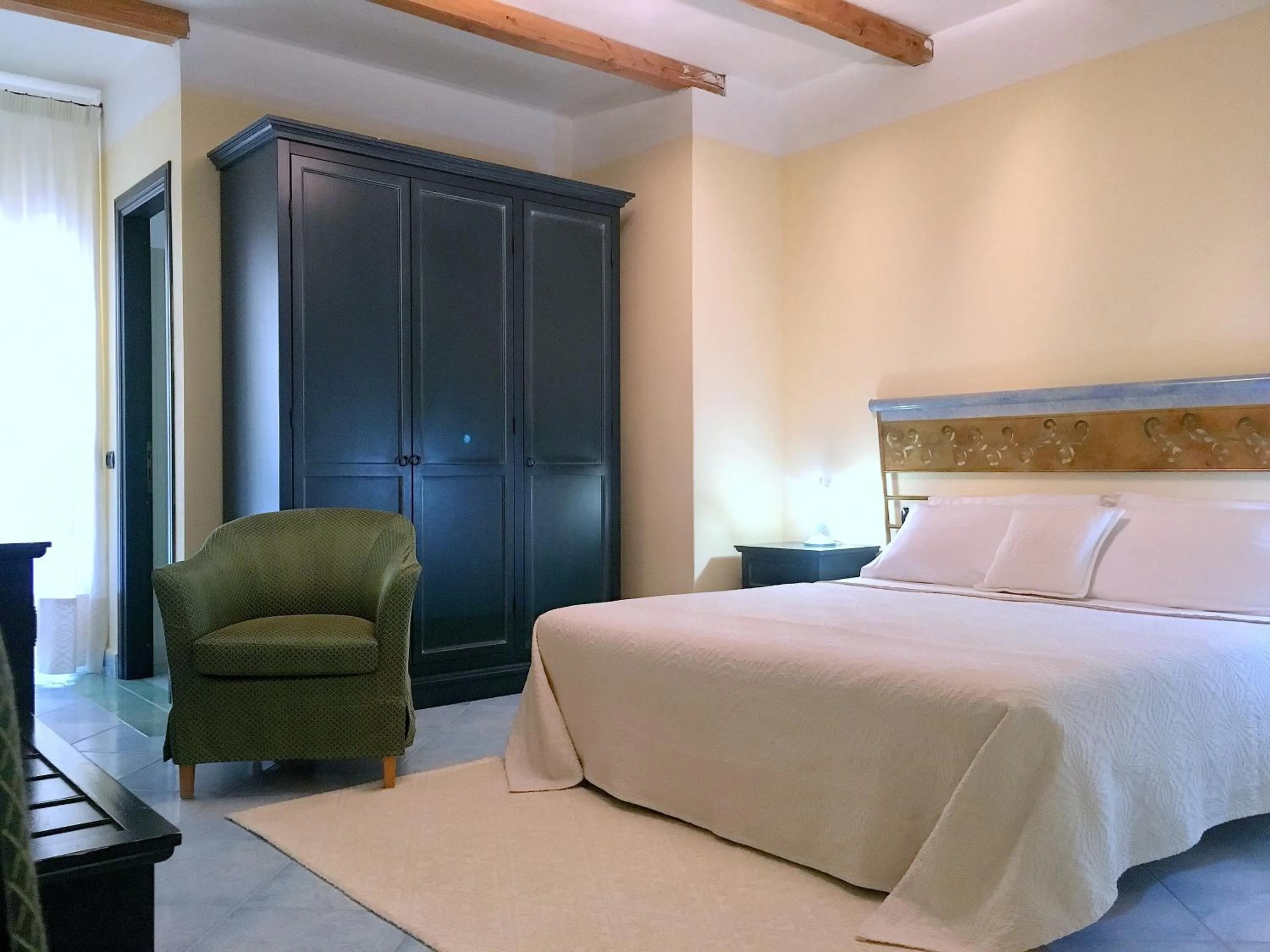 Photo of the whole room, Bed in Hotel Su Lithu