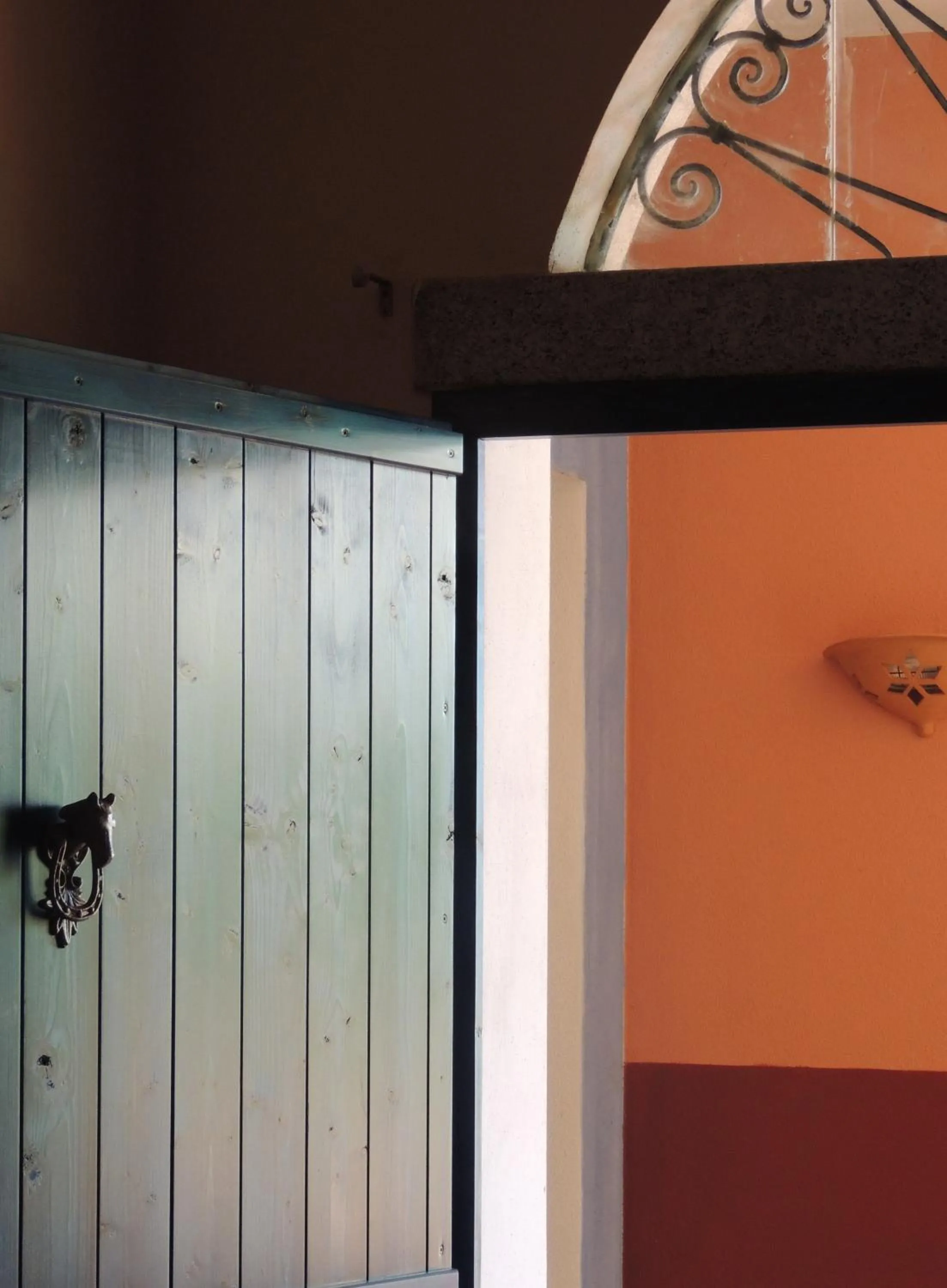 Decorative detail in Hotel Su Lithu