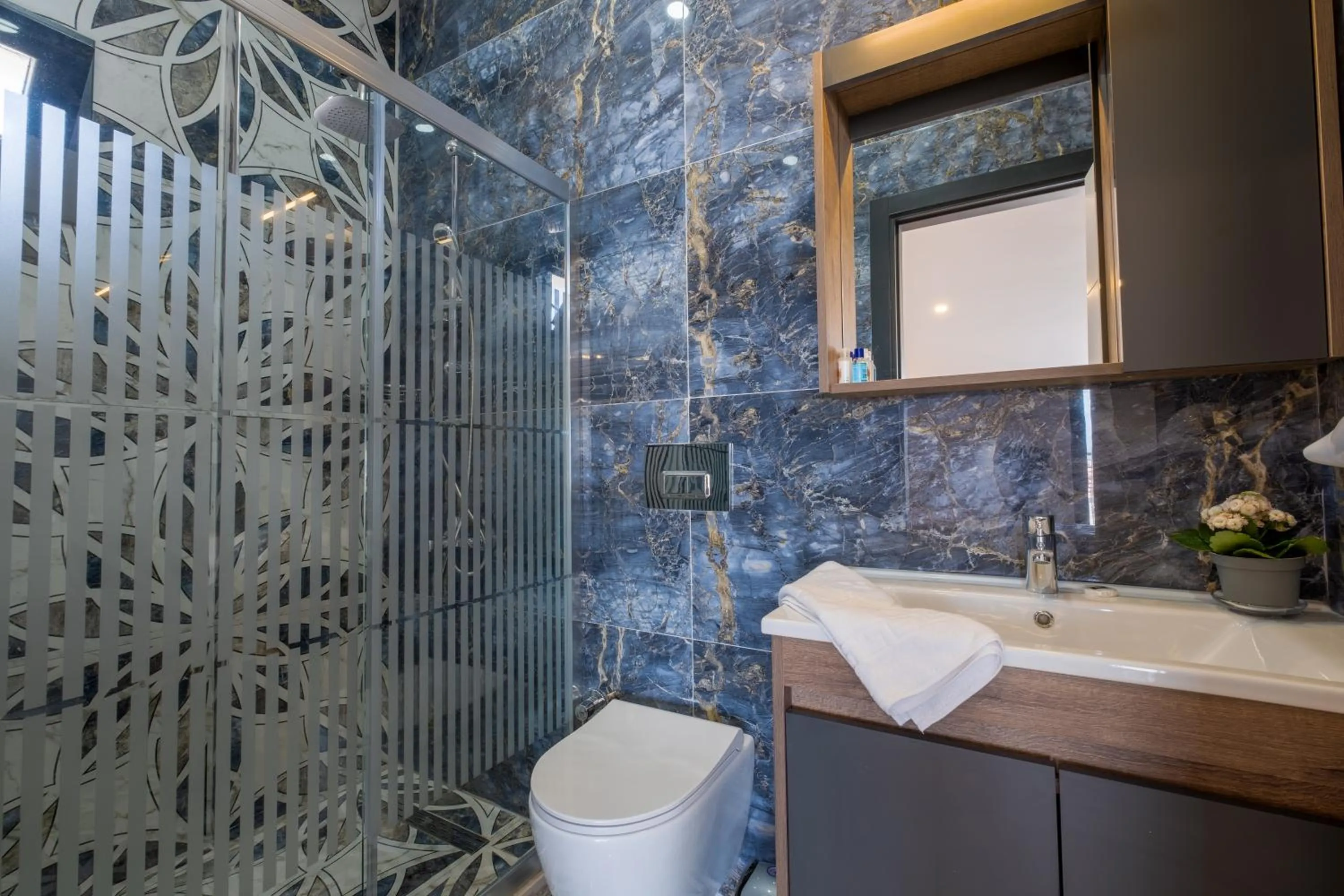 Bathroom in Tanrise City House