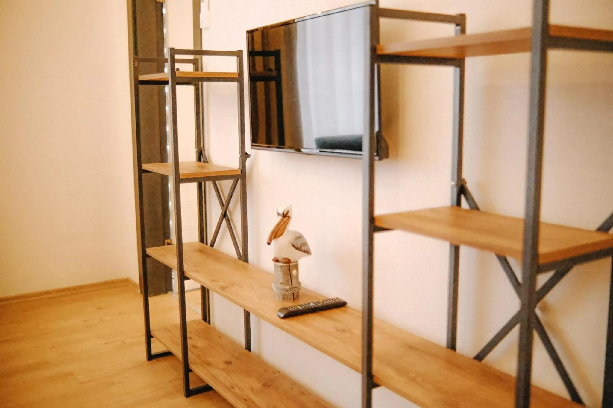 Communal lounge/ TV room in Tanrise City House