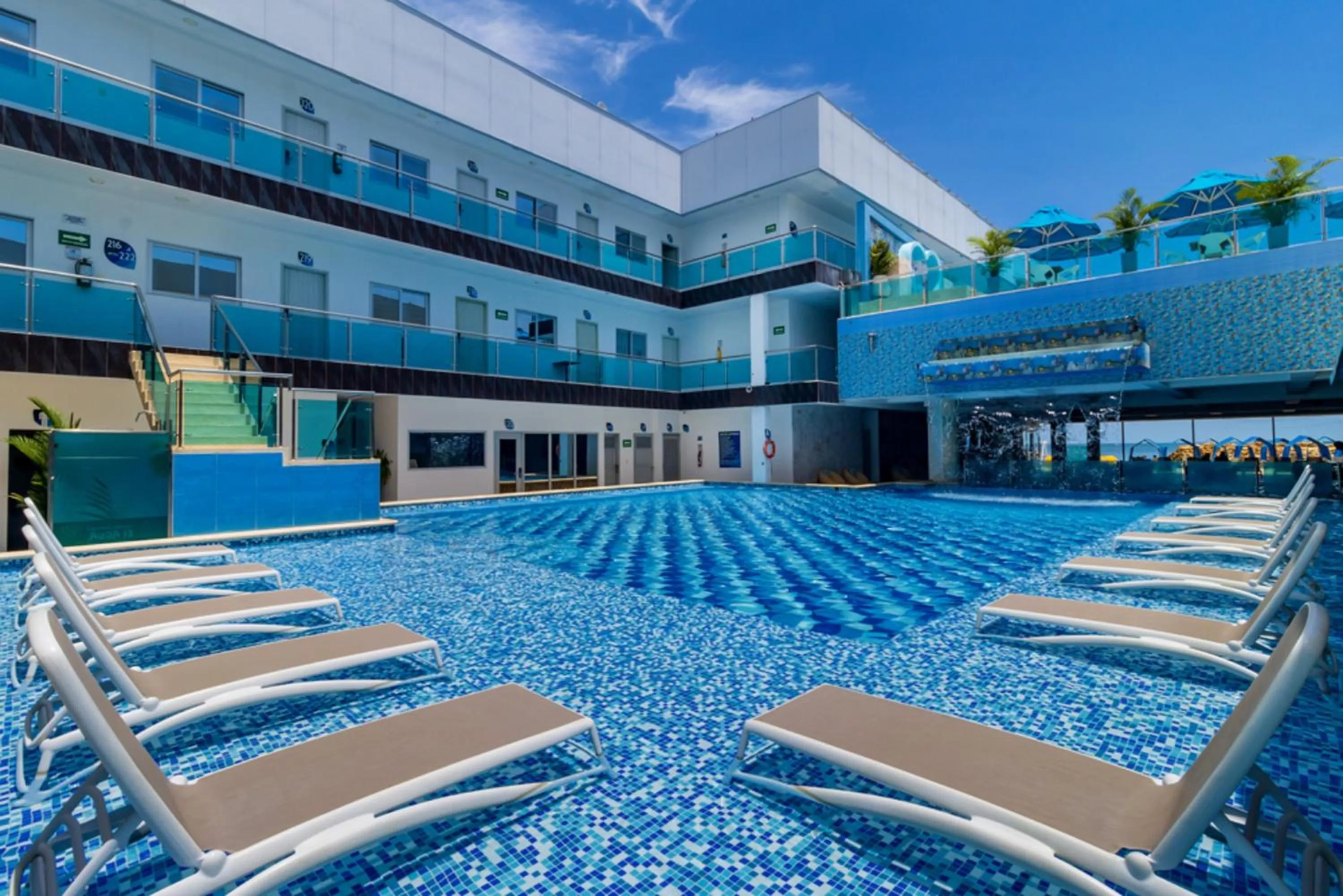 Swimming pool in Hotel Poblado Coveñas