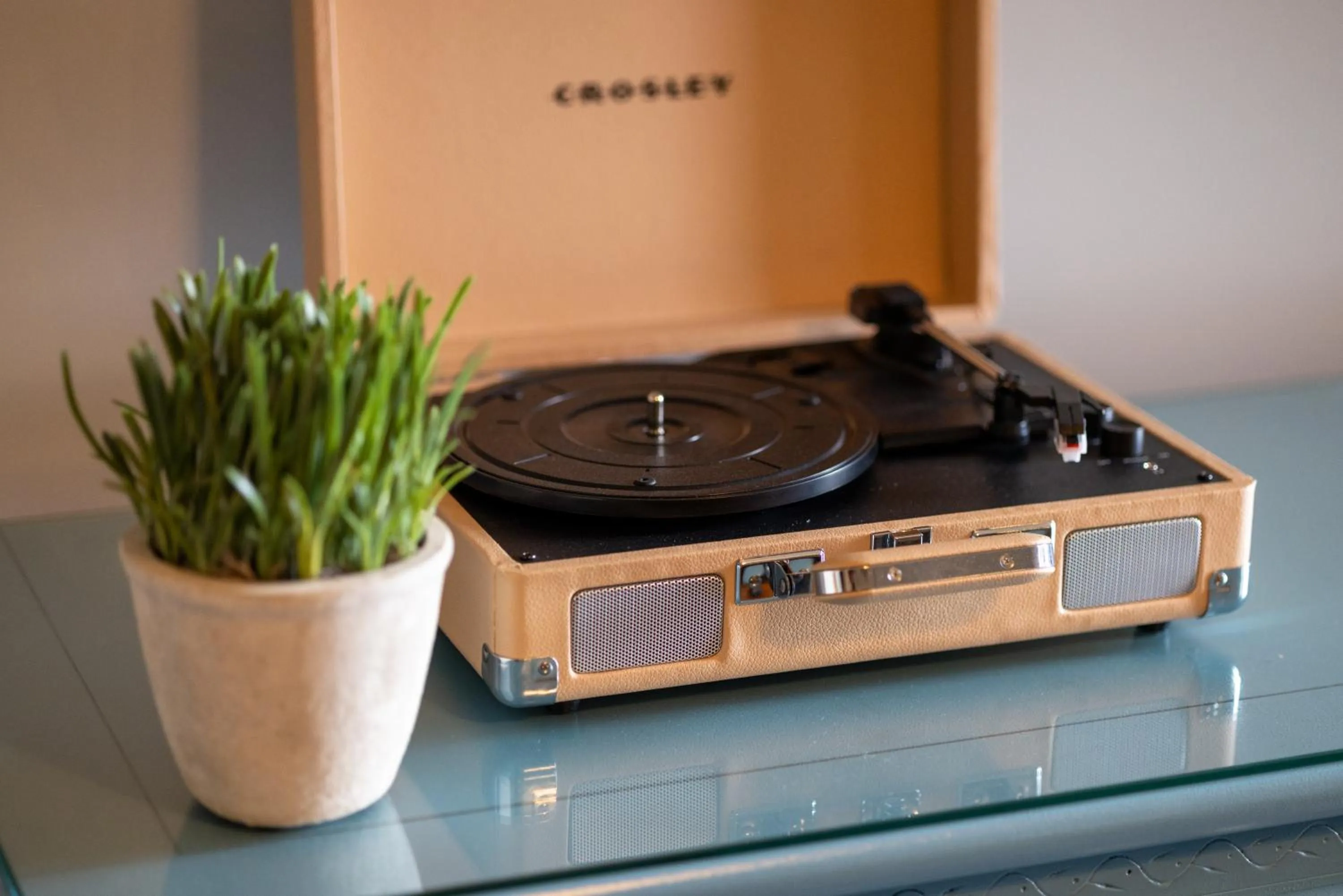 Business facilities in Snowshoe Ski-in & Ski-out at Silvercreek Resort - Family friendly, jacuzzi, hot tub, mountain views