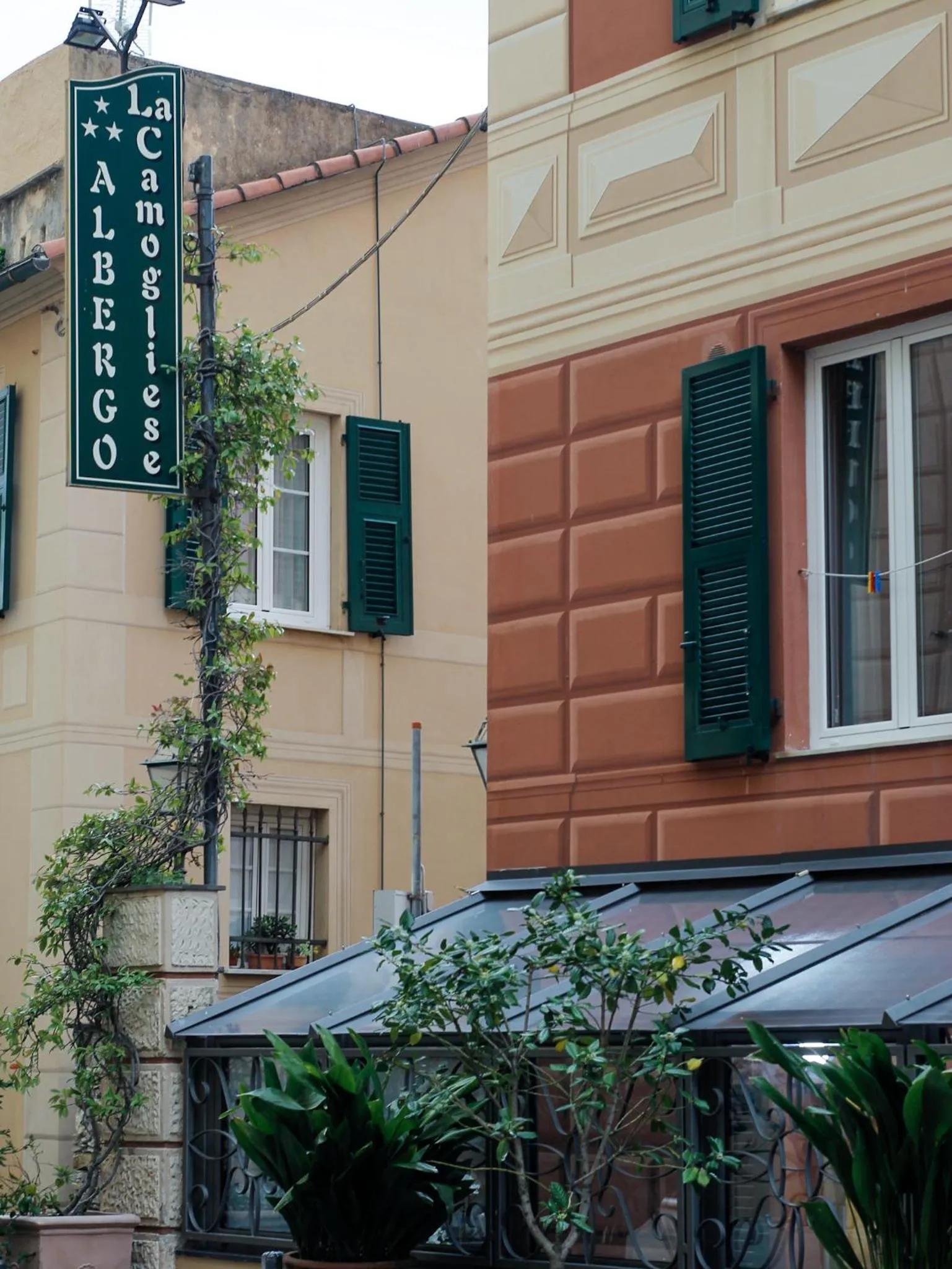 Property building in La Camogliese Hotel B&B