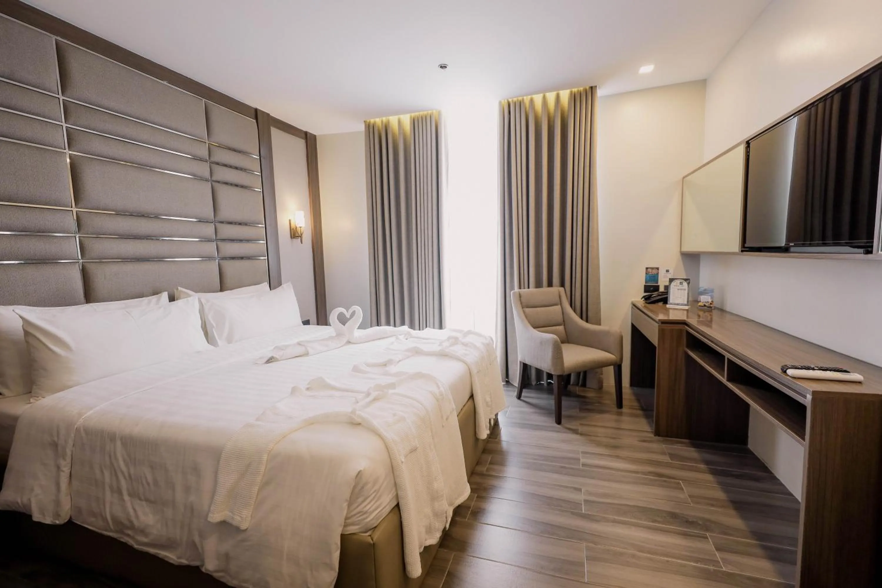 Bed in El Vistra Hotel Angeles