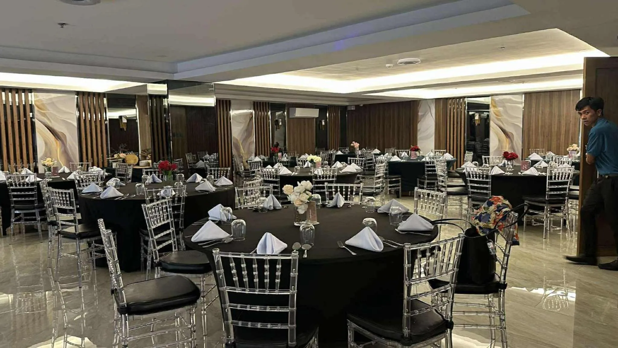 Banquet/Function facilities in El Vistra Hotel Angeles