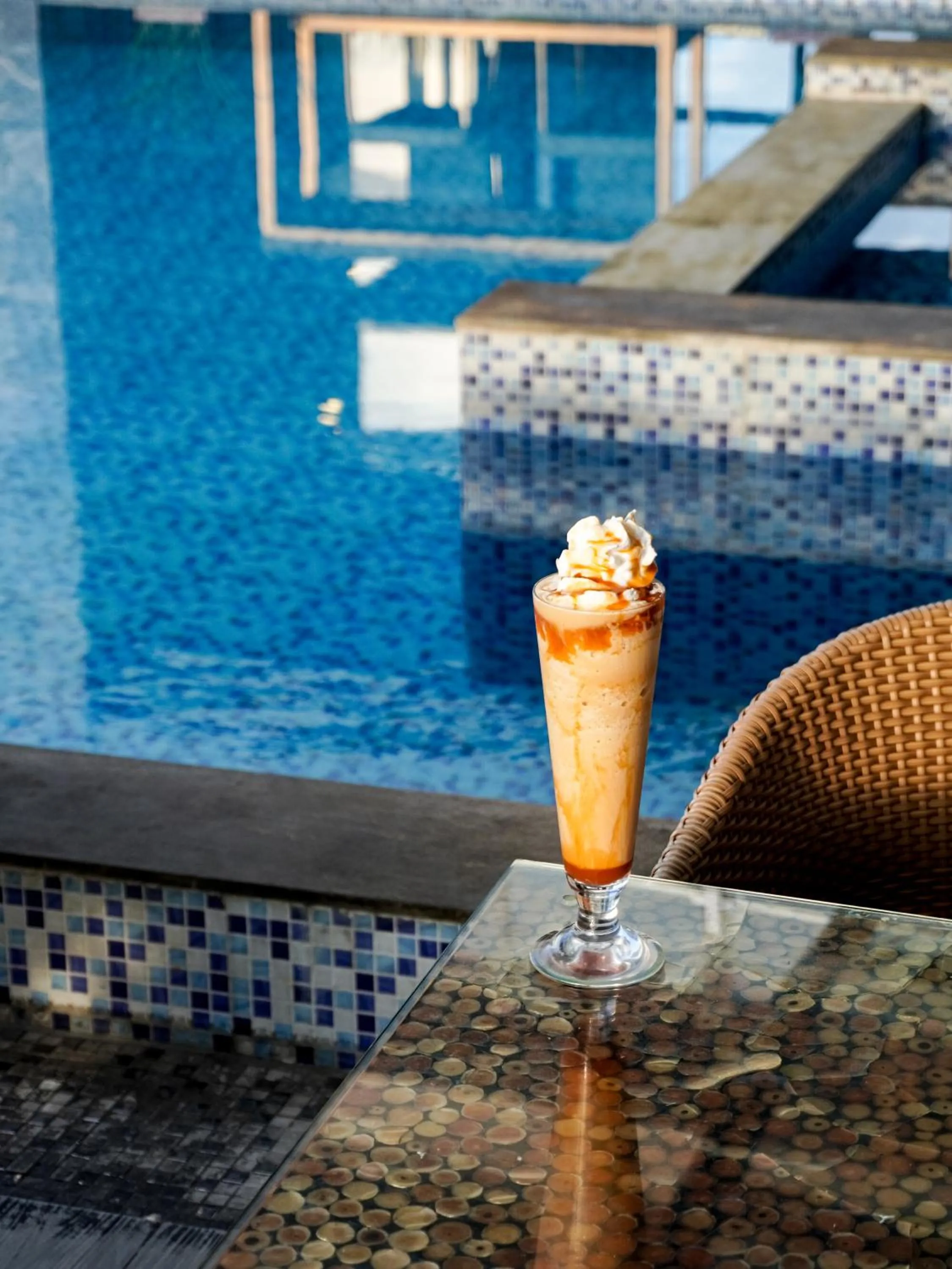 Food and drinks in El Vistra Hotel Angeles