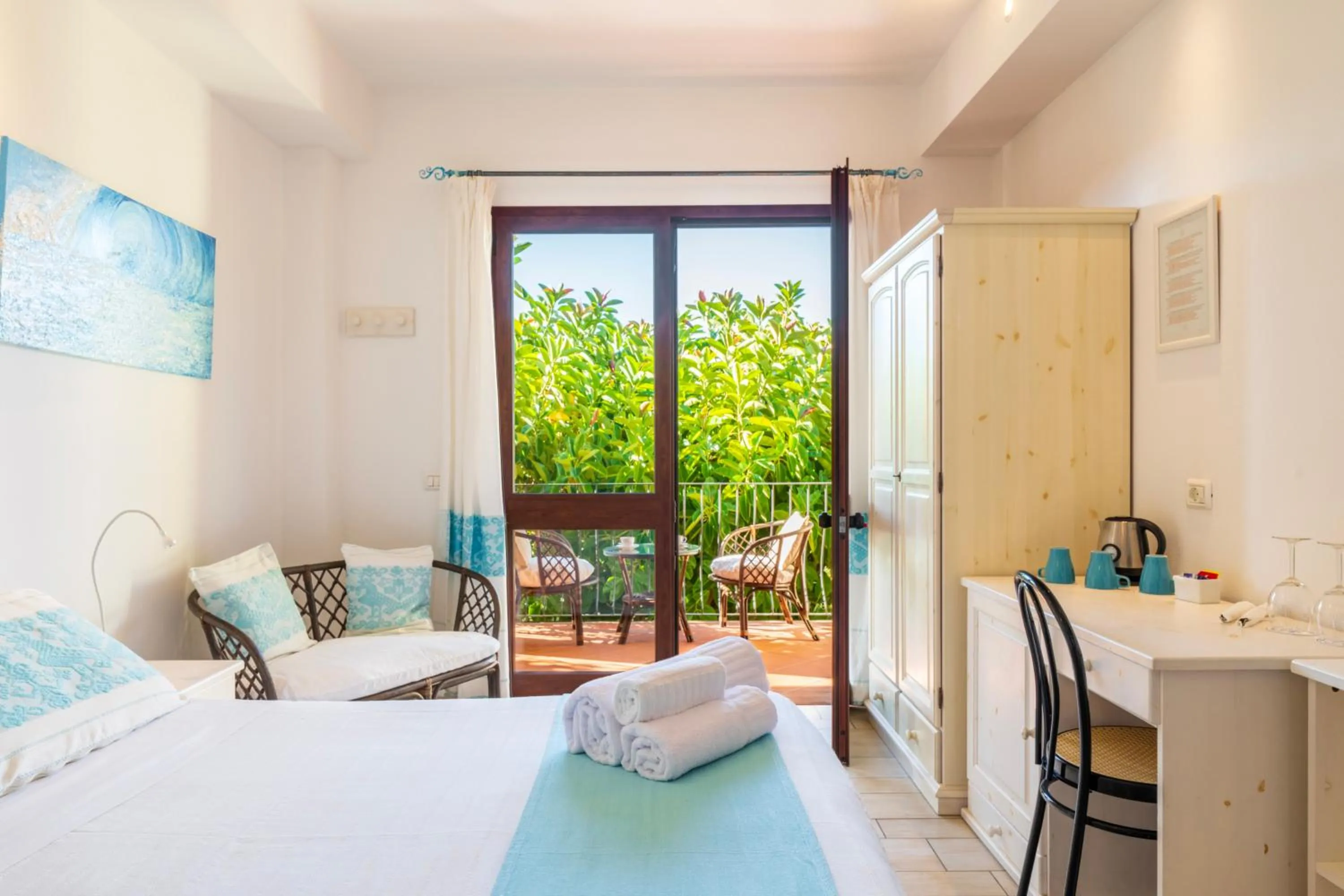 Bed in Domus De Janas Sul Mare