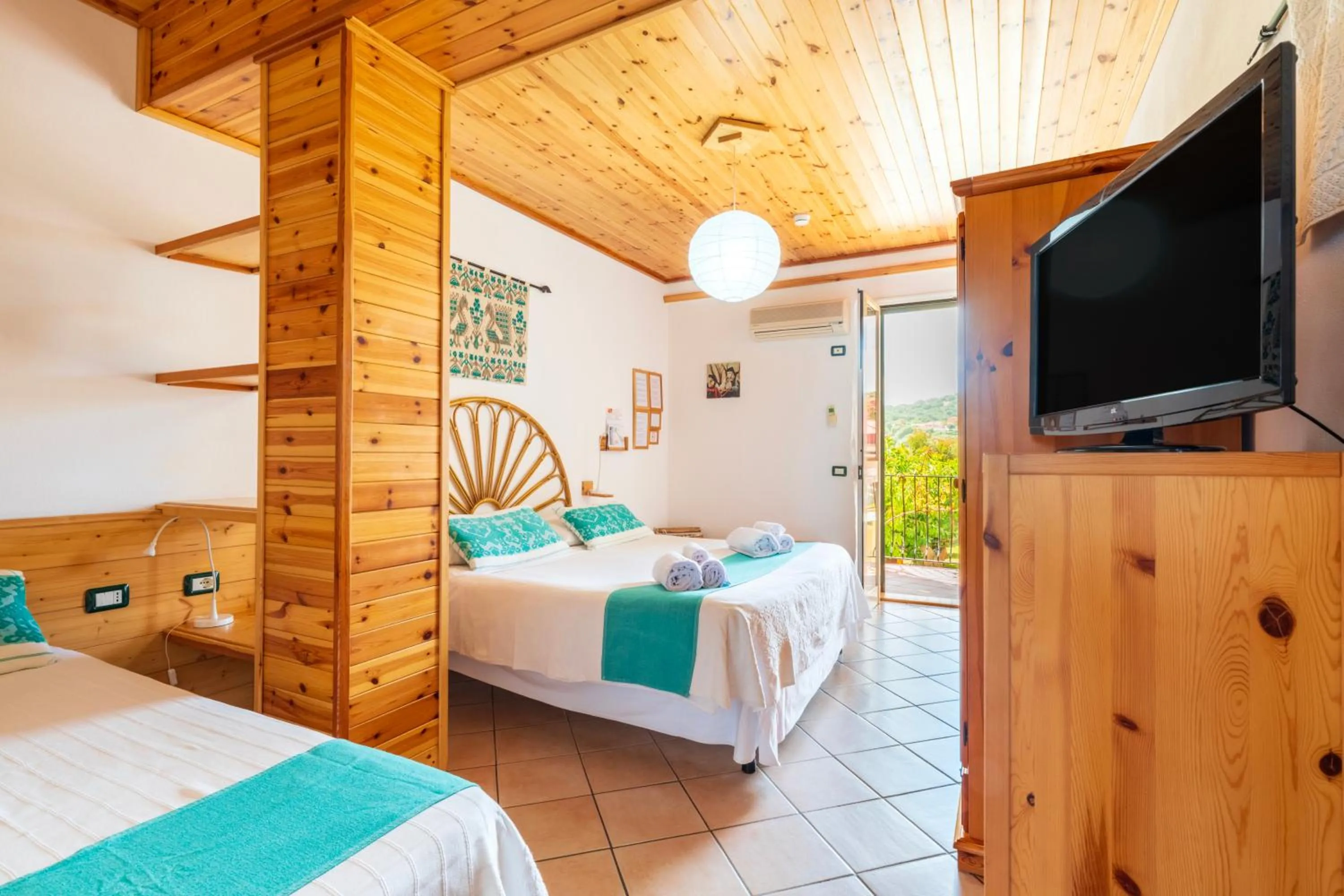 Bed in Domus De Janas Sul Mare