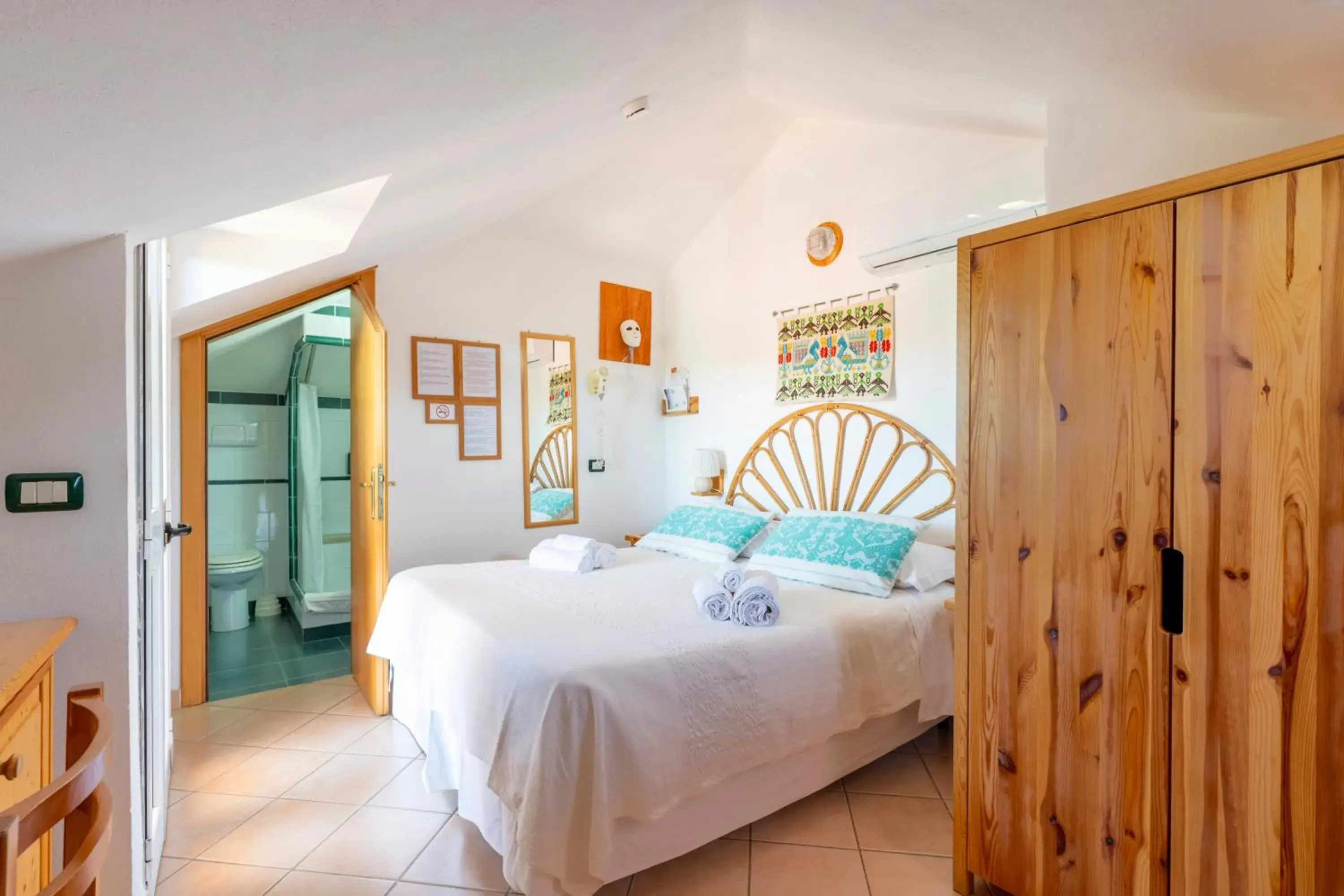 Small Mansard Room in Domus De Janas Sul Mare Small Mansard Room in Domus De Janas Sul Mare