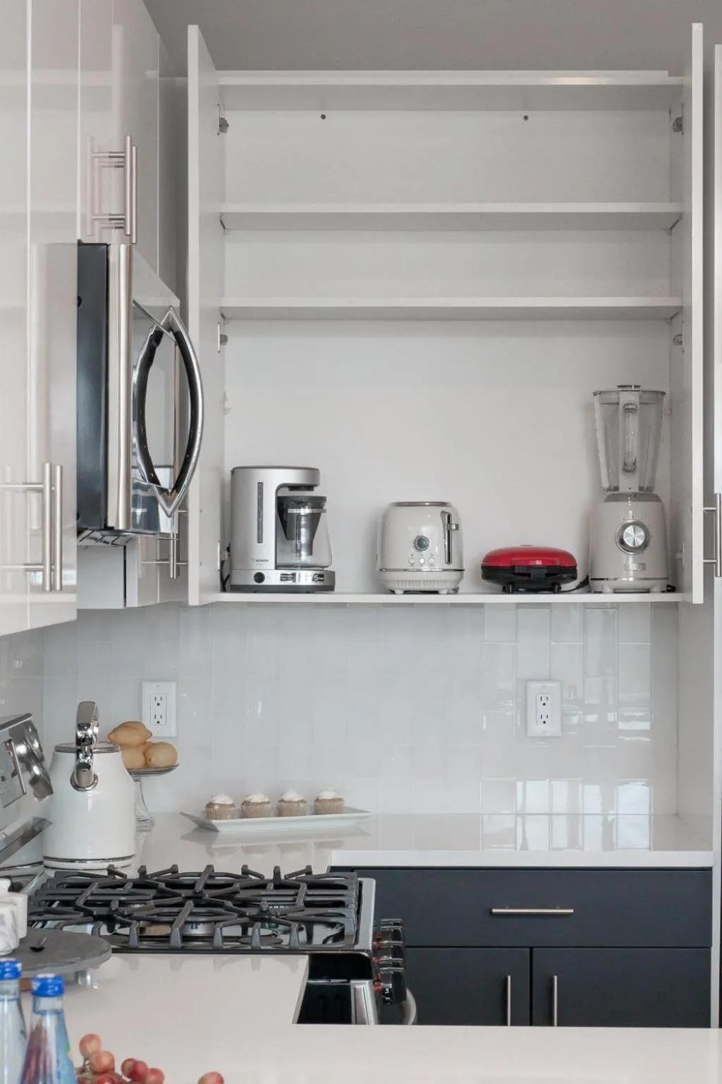 Coffee/tea facilities in Luxury Apartments by Hyatus at Pierpont