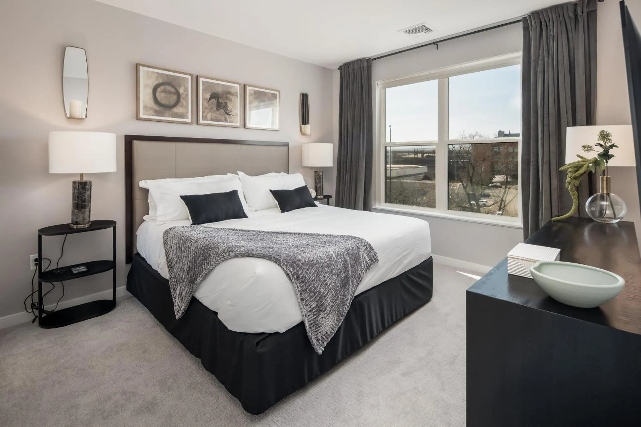 Bedroom, Bed in Luxury Apartments by Hyatus at Pierpont