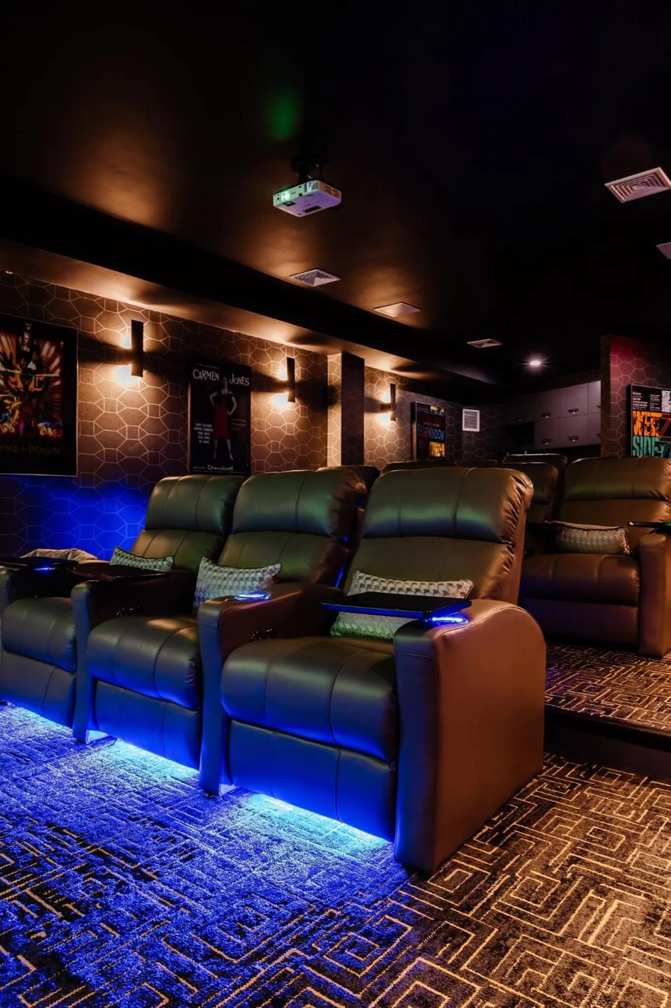 Communal lounge/ TV room in Luxury Apartments by Hyatus at Pierpont