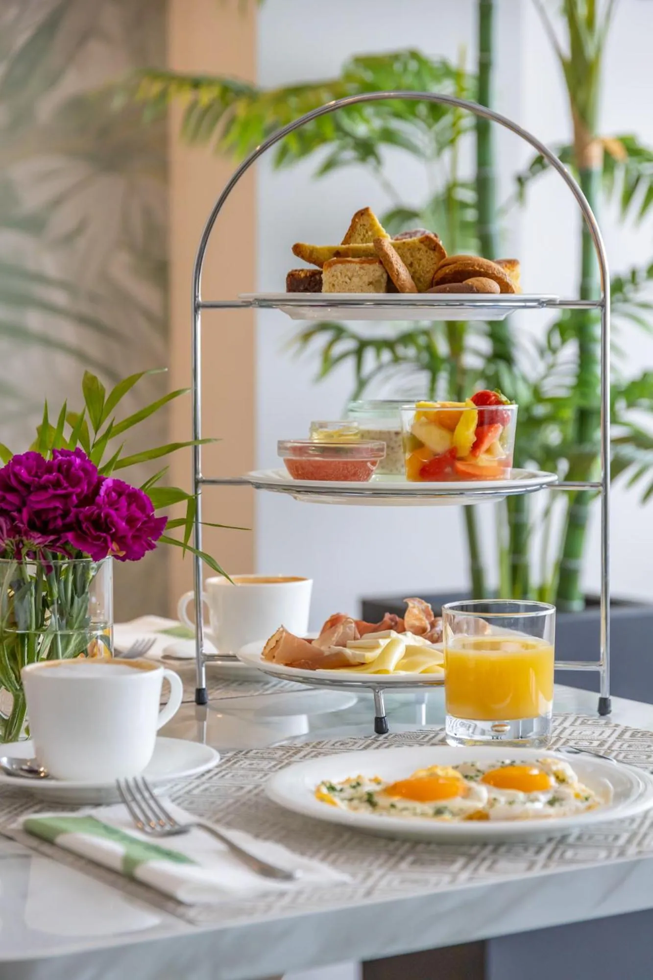 Breakfast in Salus Smart & Chic Hotel