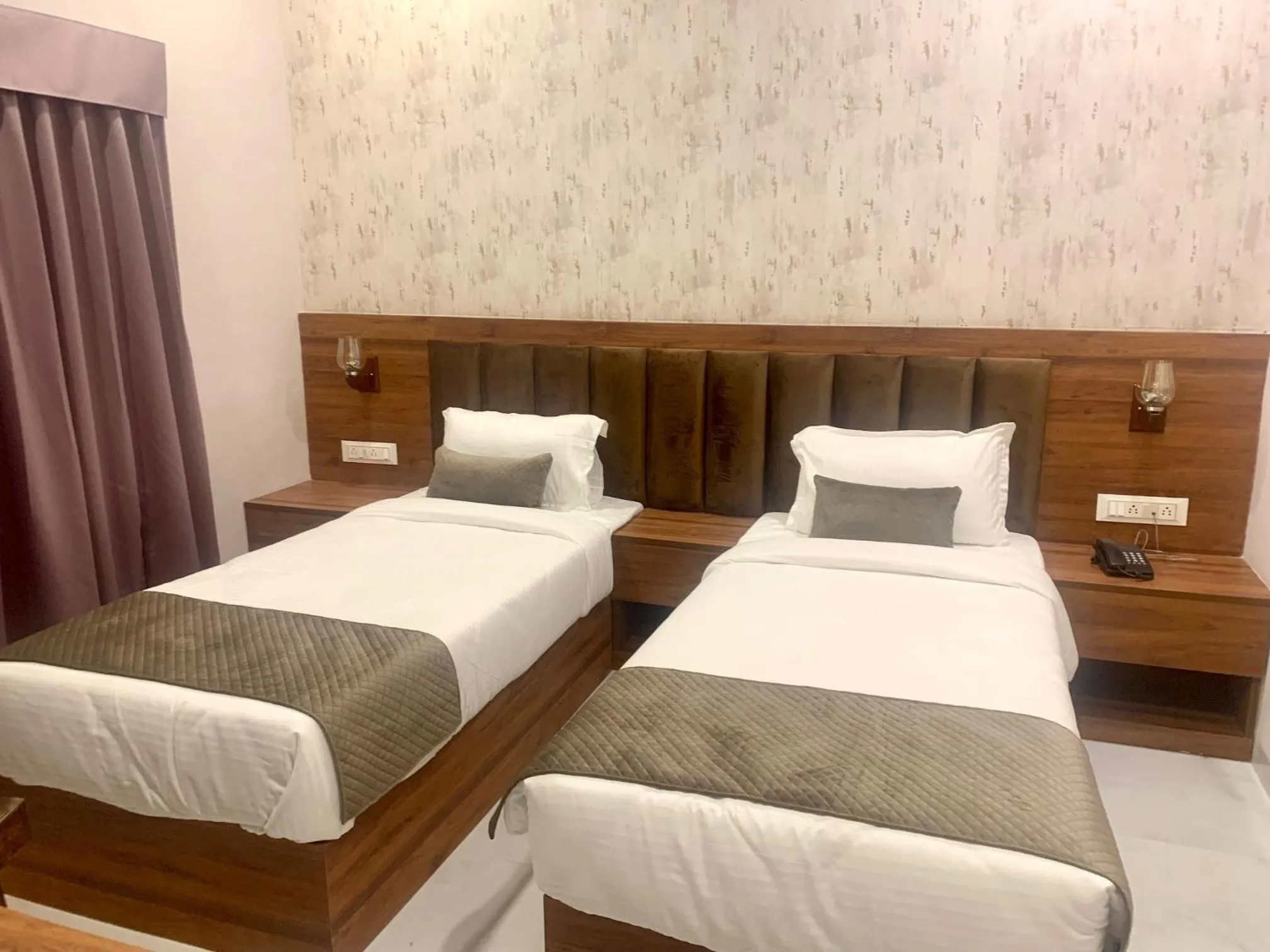 Photo of the whole room, Bed in Hotel Mumbai House-LIG Behind CHL Hospital