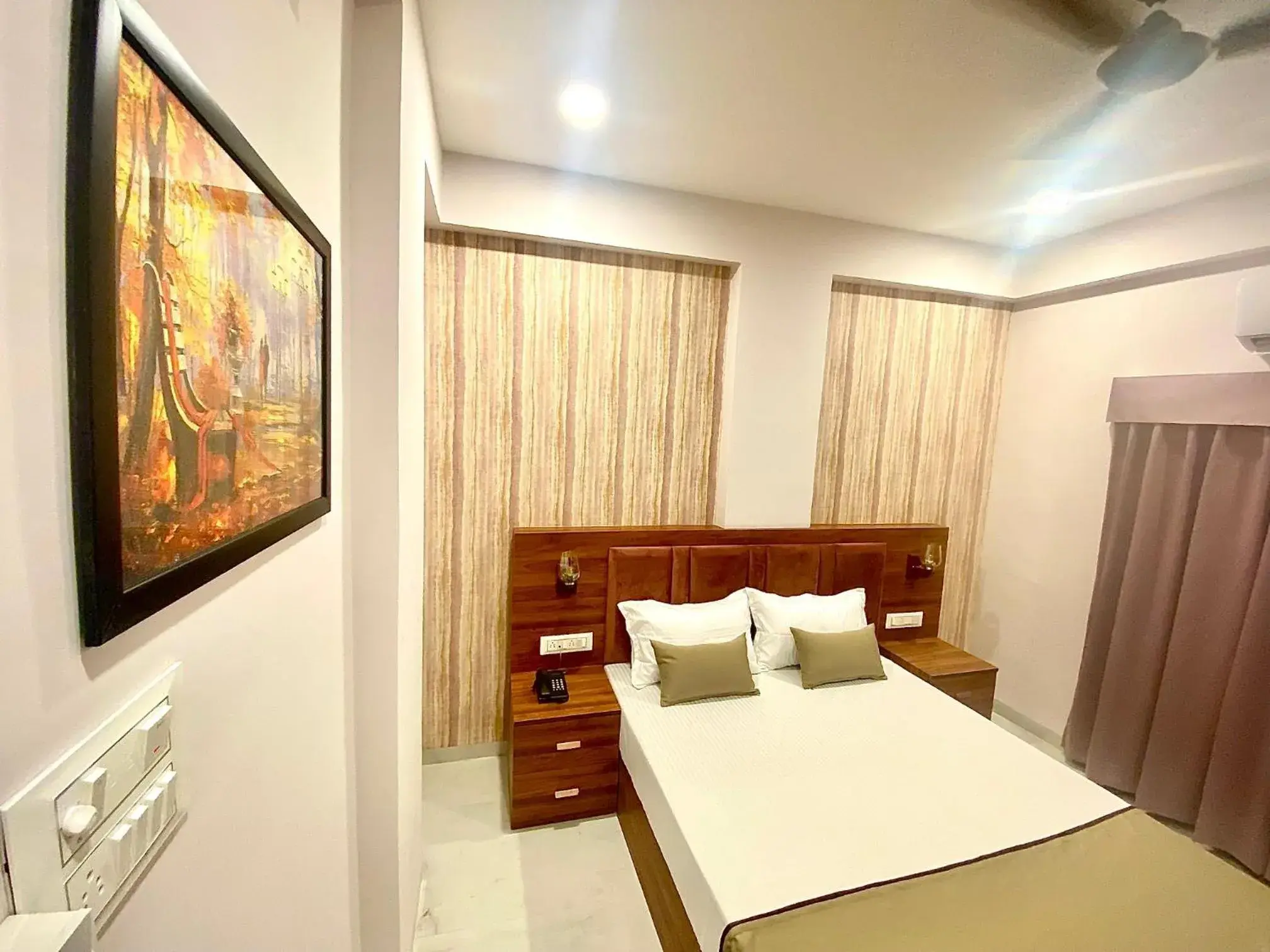 Studio in Hotel Mumbai House-LIG Behind CHL Hospital Studio in Hotel Mumbai House-LIG Behind CHL Hospital