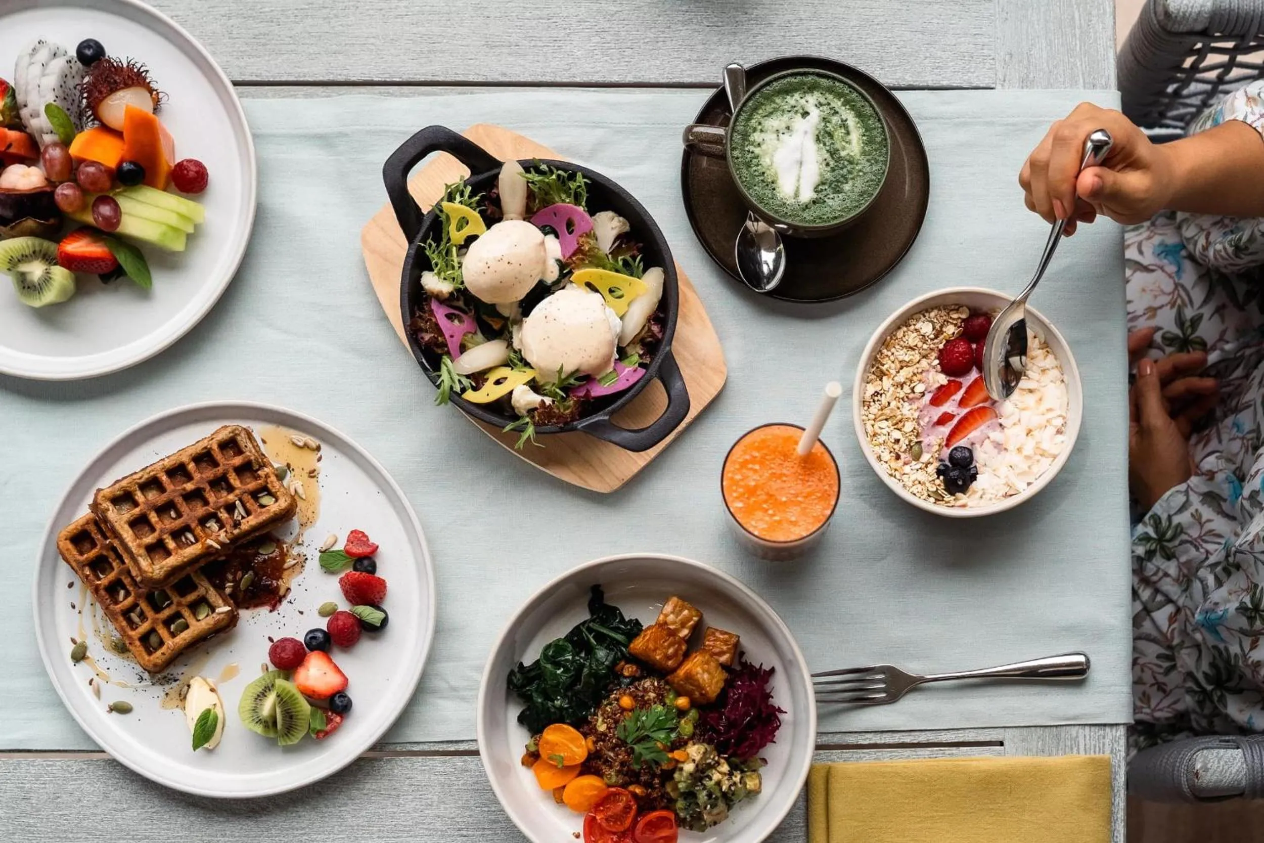 Restaurant/places to eat in JOALI BEING