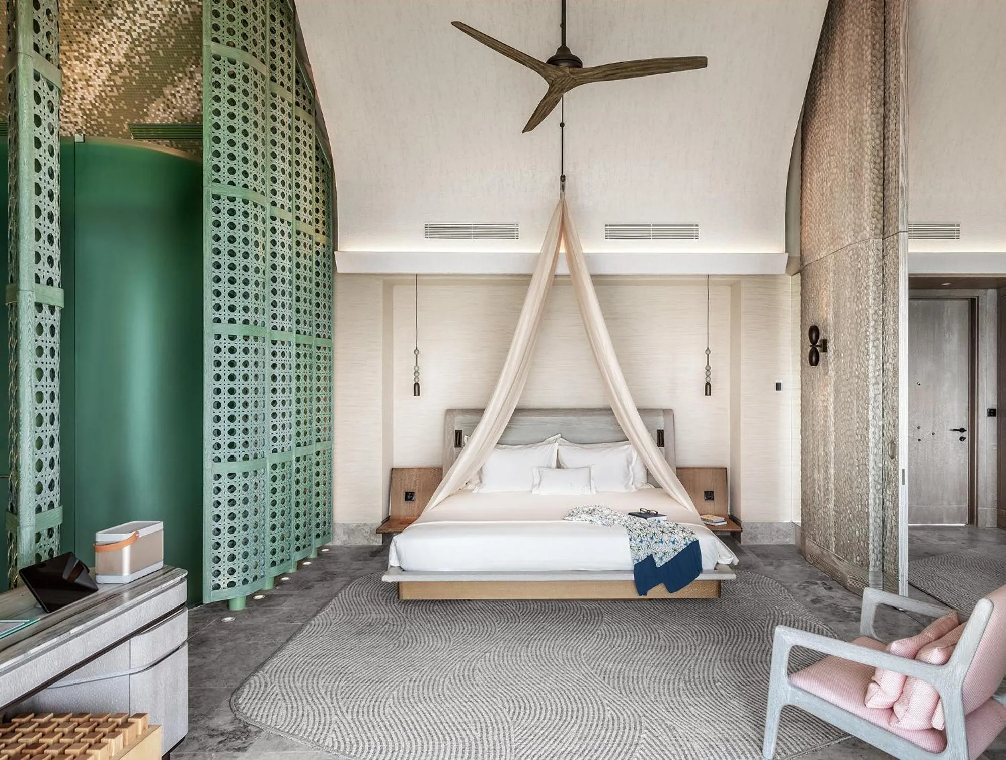 Bedroom, Bed in JOALI BEING