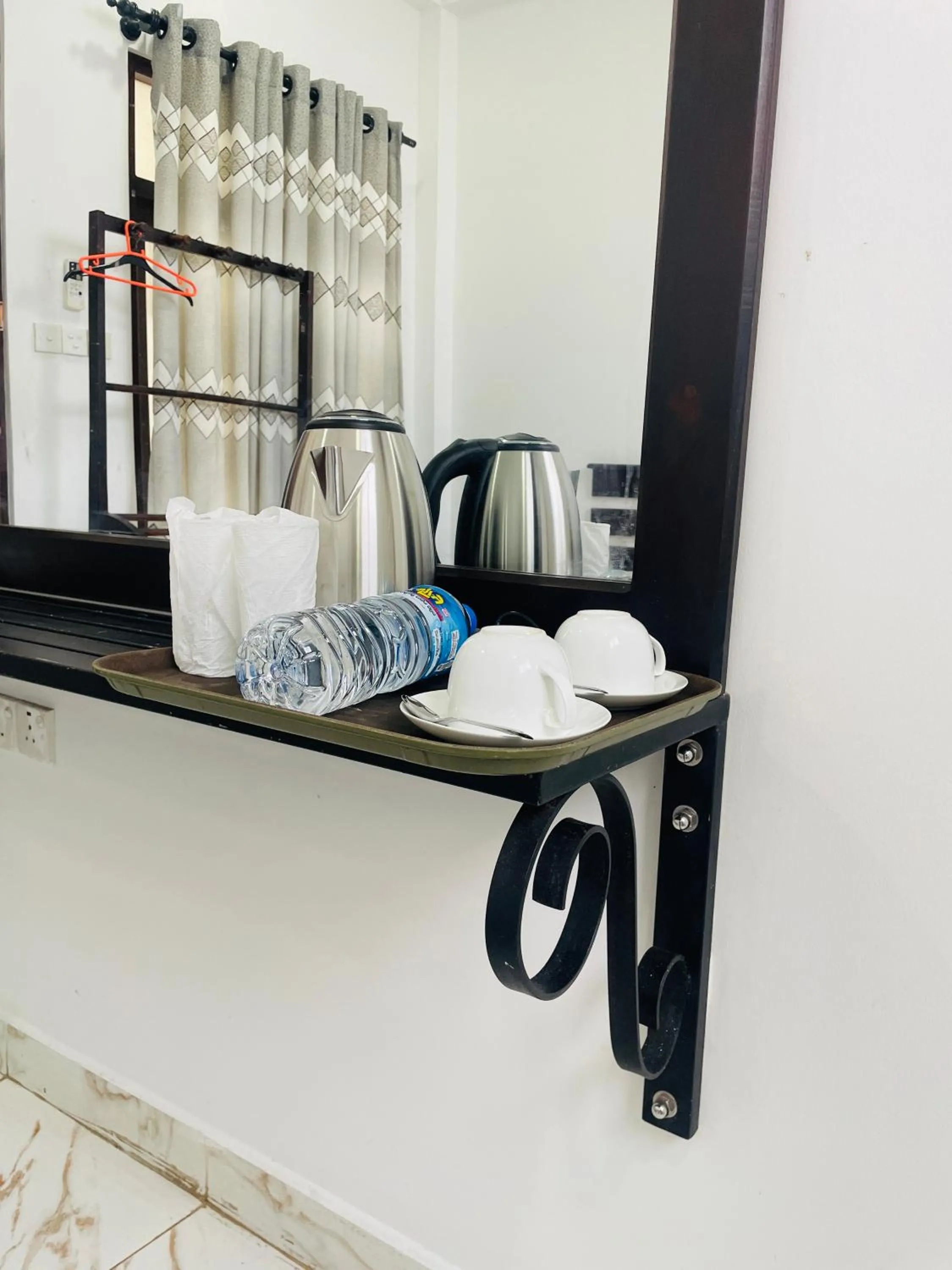 Coffee/tea facilities in White House Holiday Resort