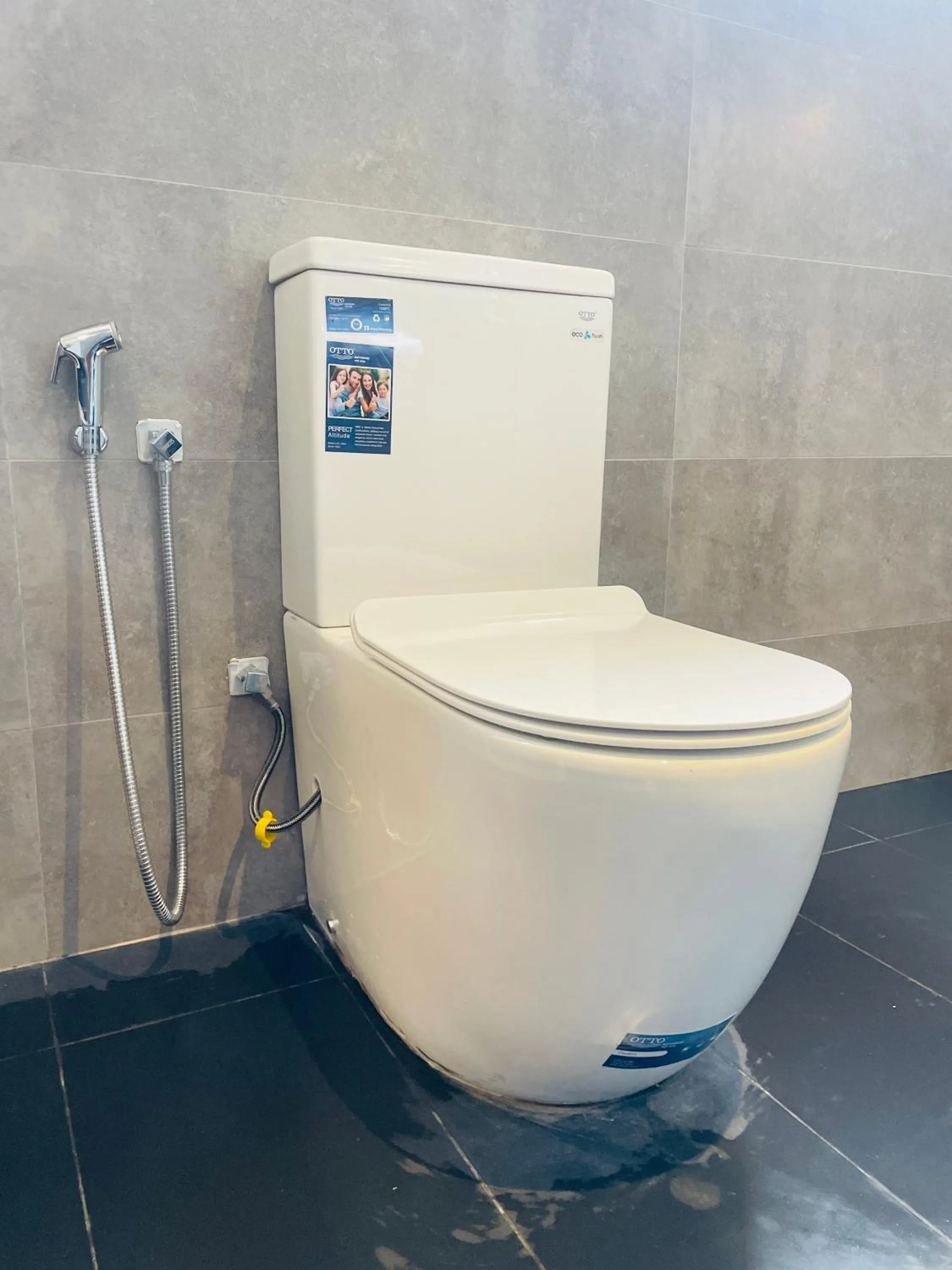 Toilet in White House Holiday Resort