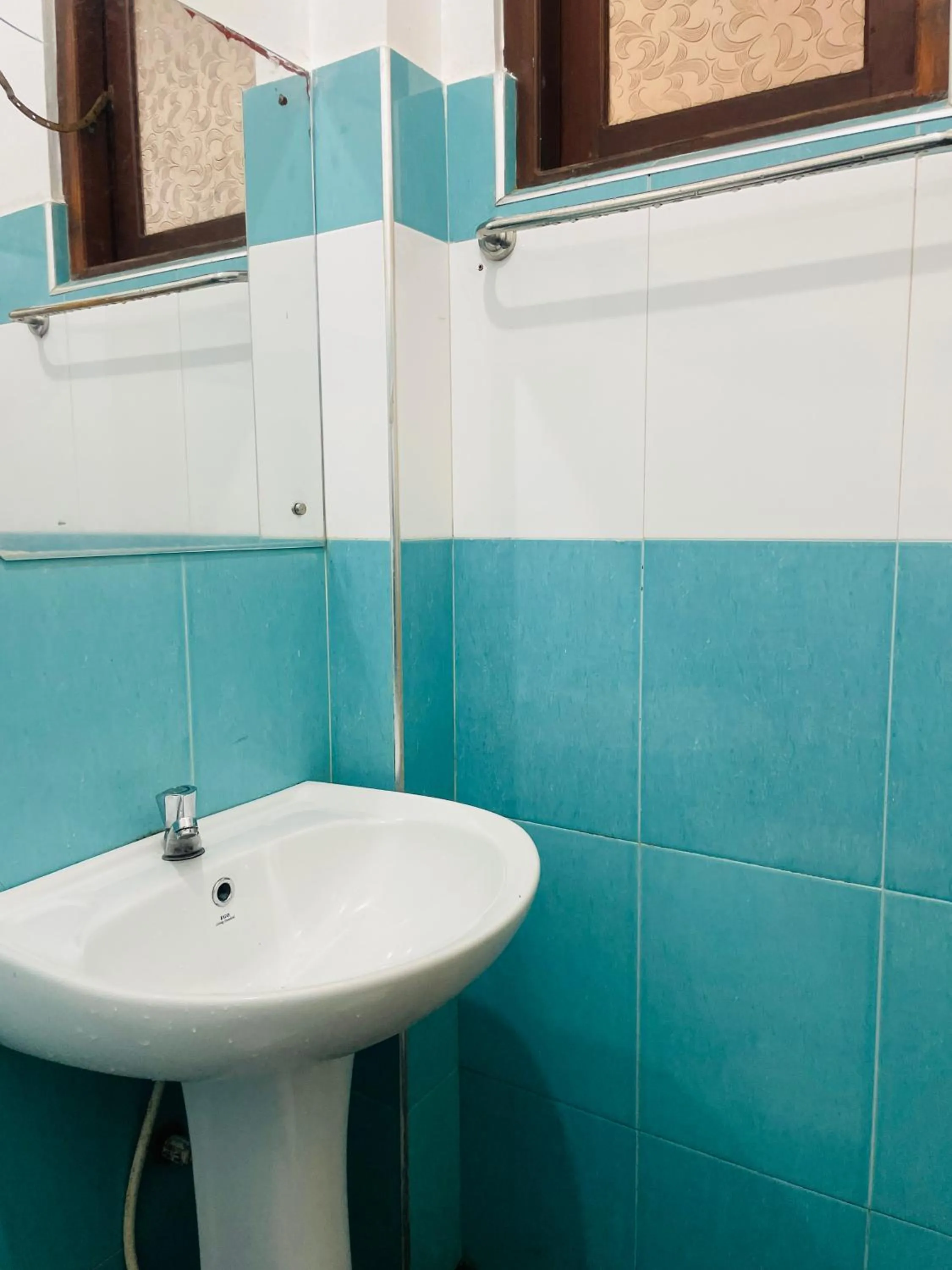 Bathroom in White House Holiday Resort