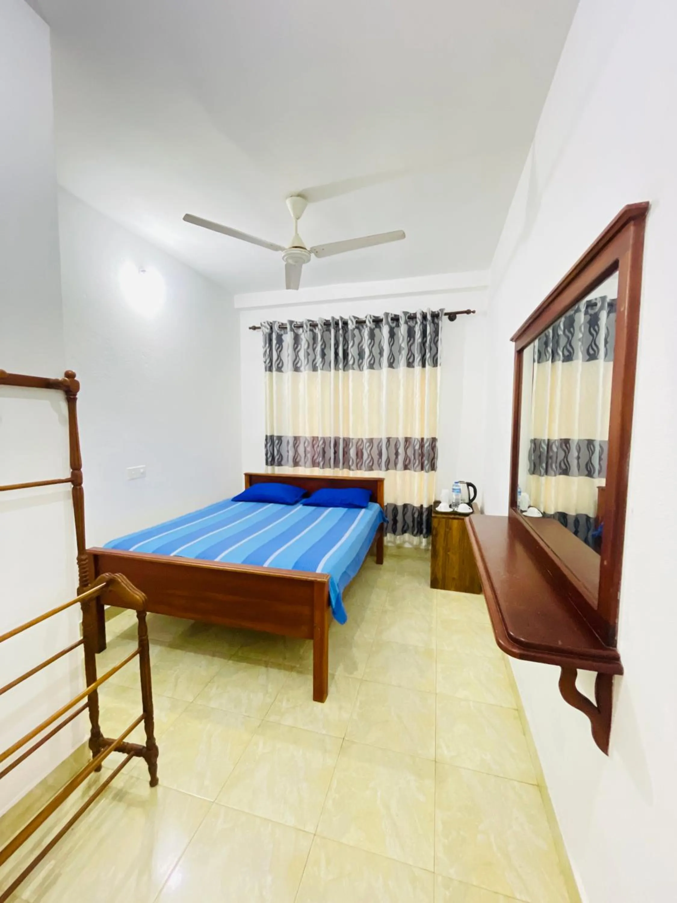 Photo of the whole room in White House Holiday Resort