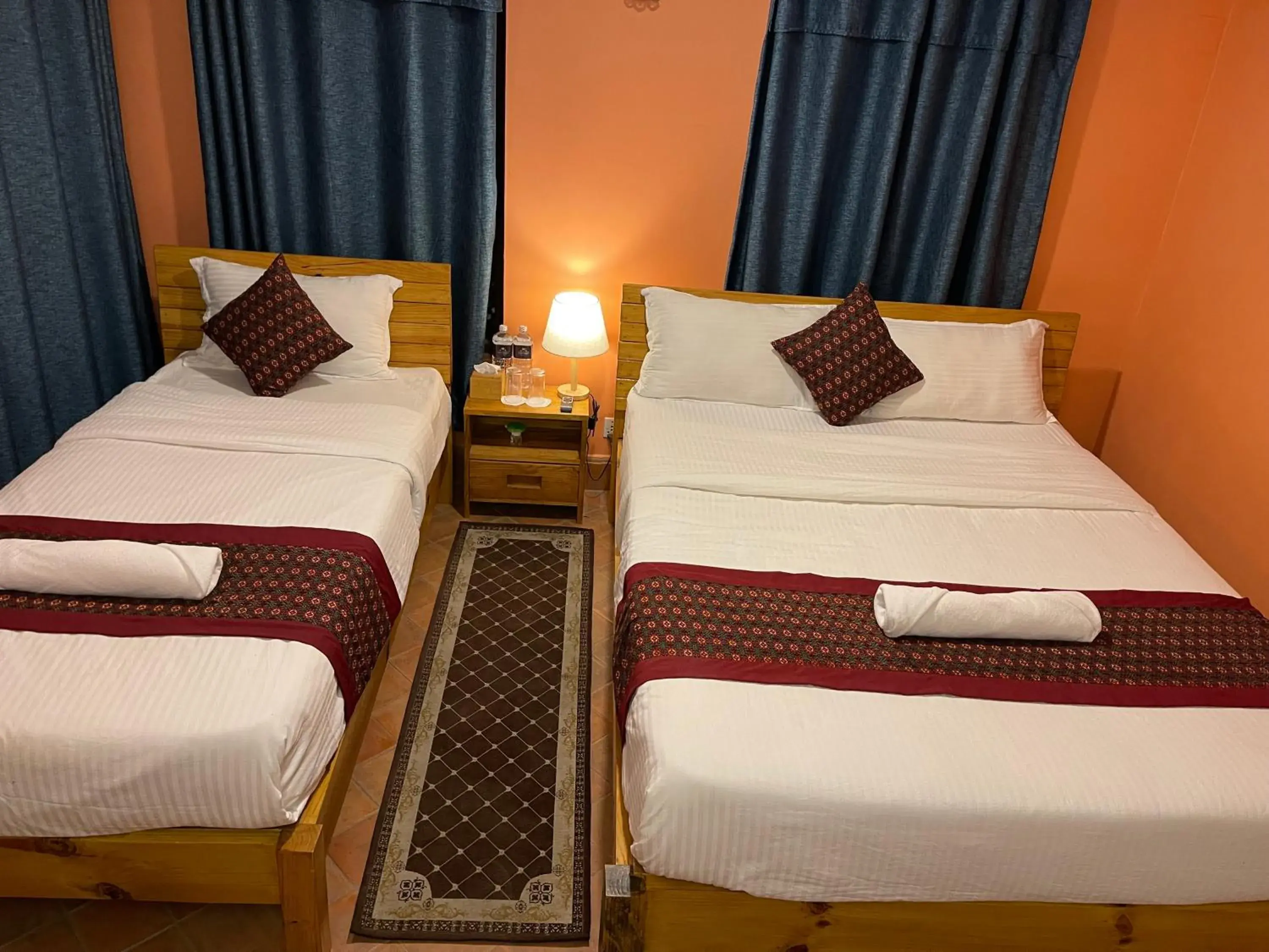 Standard Triple Room in Hotel Empire & Rooftop Restaurant Standard Triple Room in Hotel Empire & Rooftop Restaurant