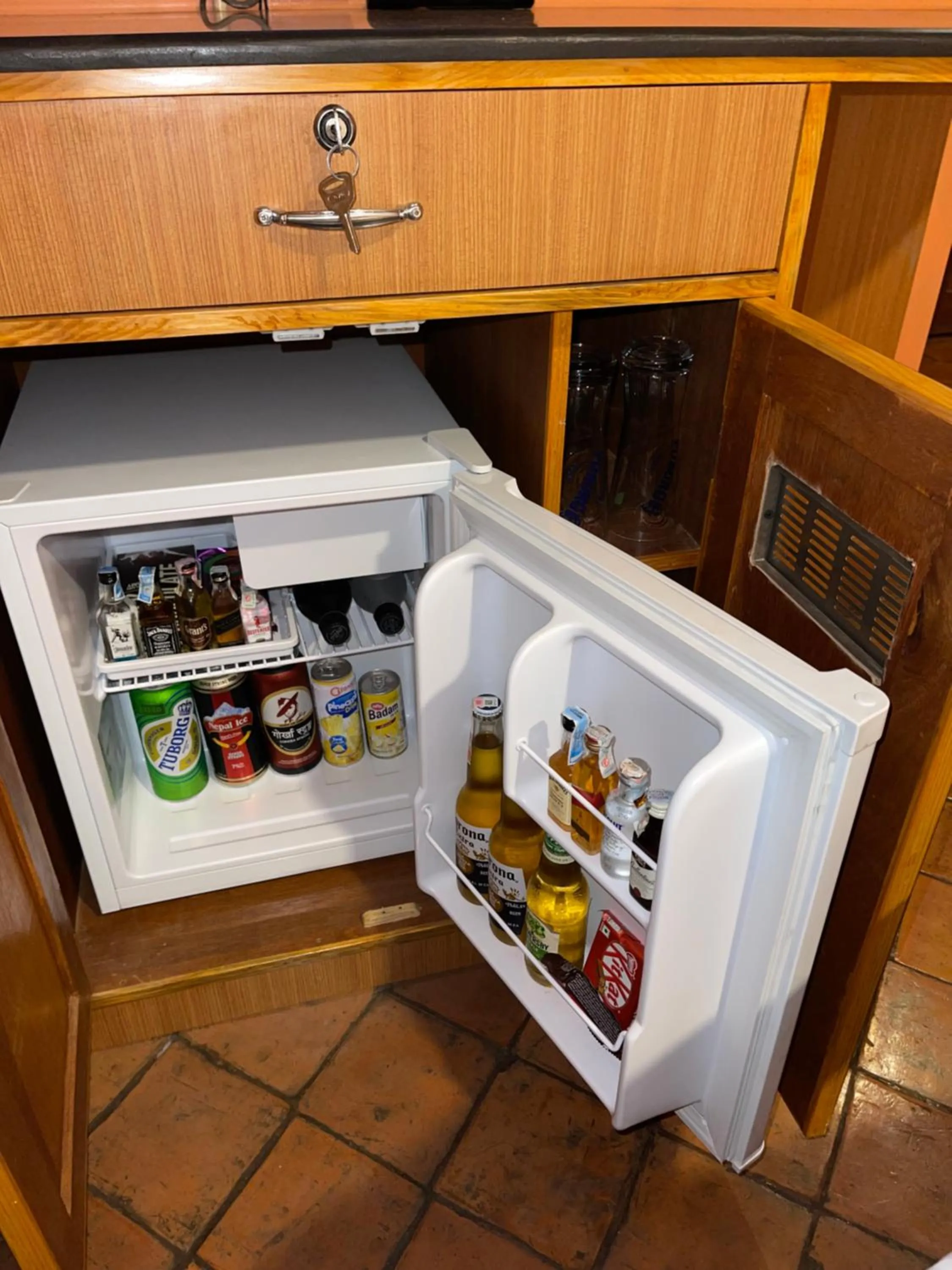 oven in Hotel Empire & Rooftop Restaurant