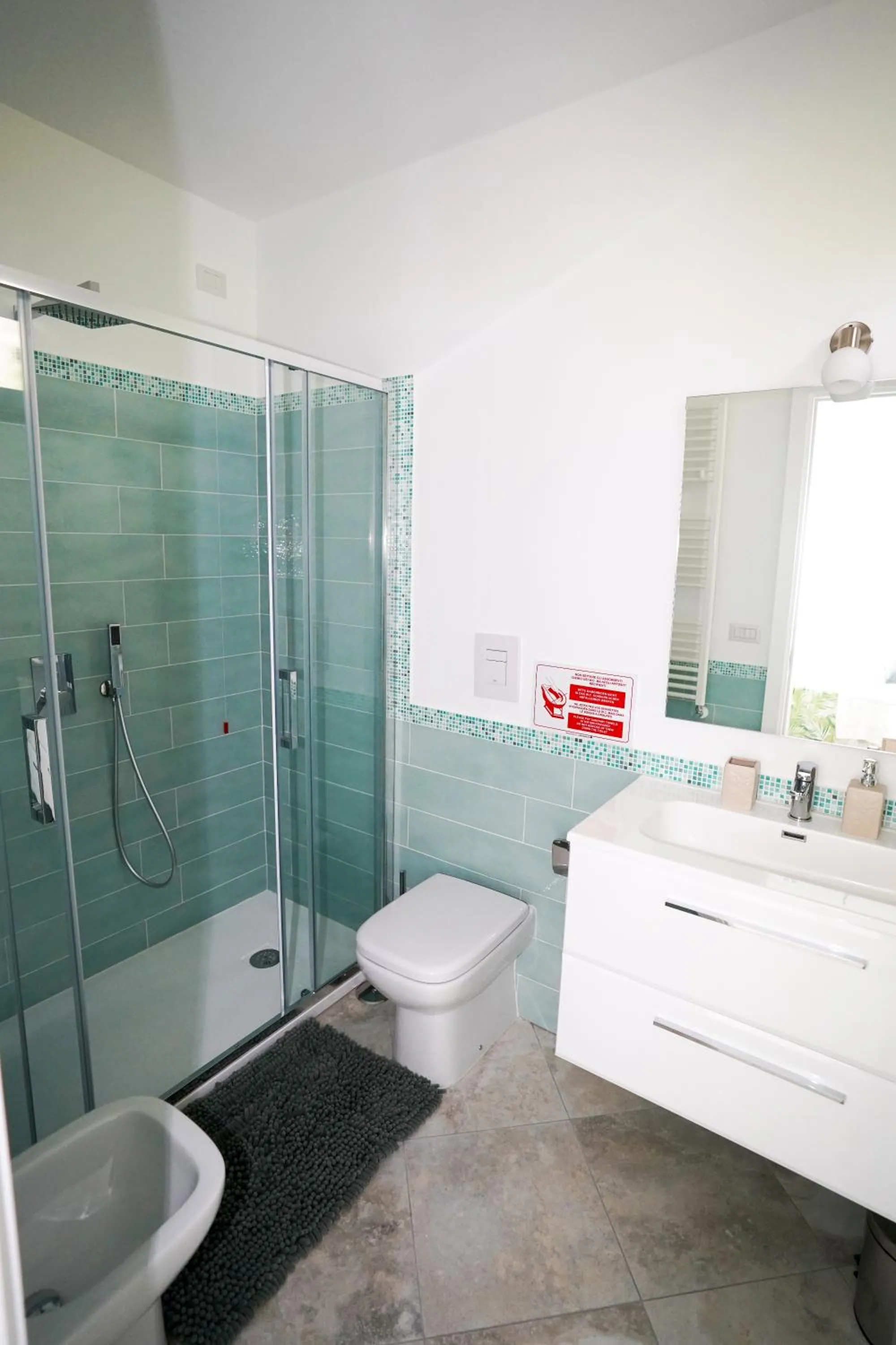 Shower in Casa Astra