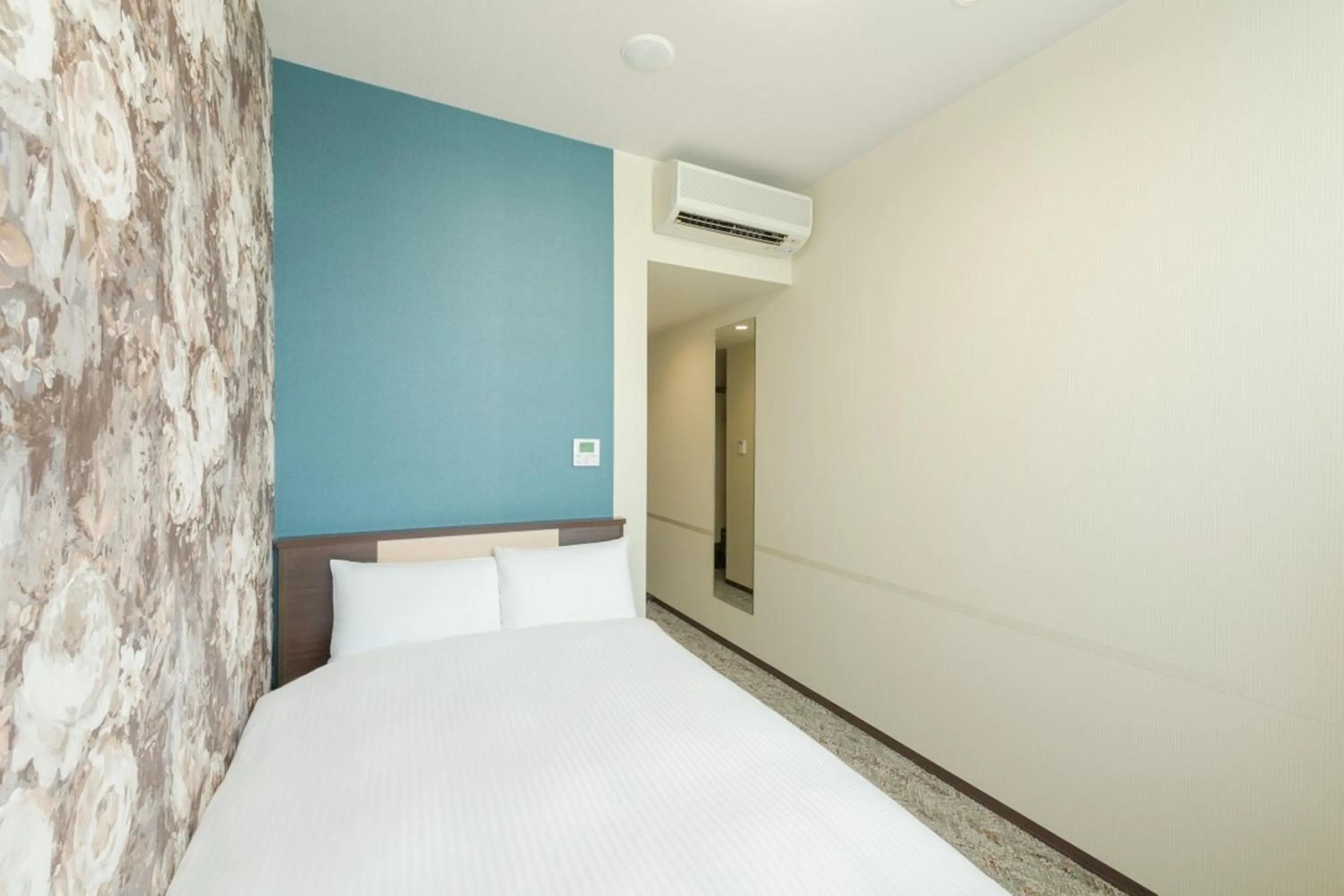 Photo of the whole room, Bed in Rose Stay Tokyo Shiba Park