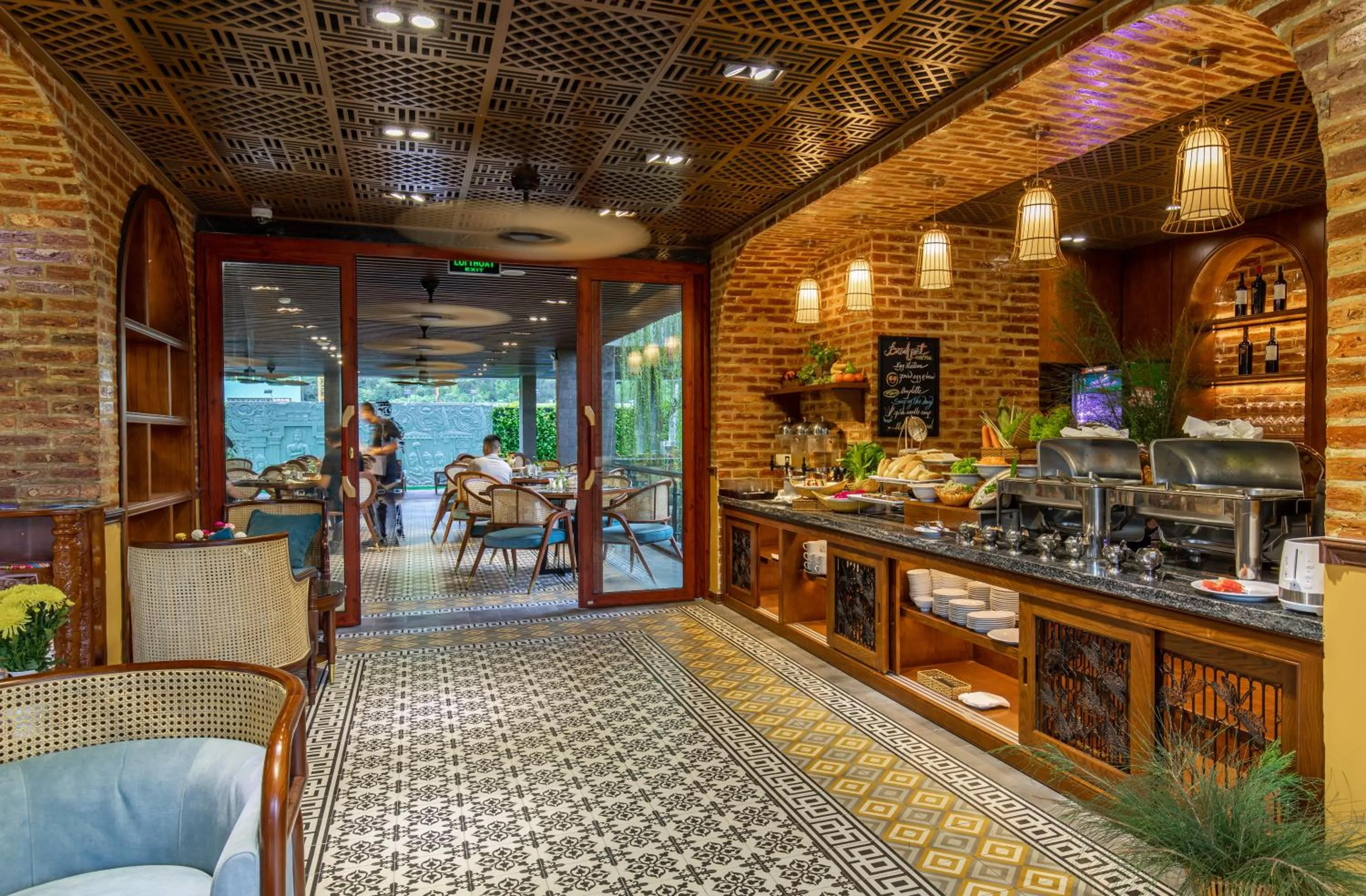 Restaurant/places to eat in Boutik Cham NhaTrang Hotel