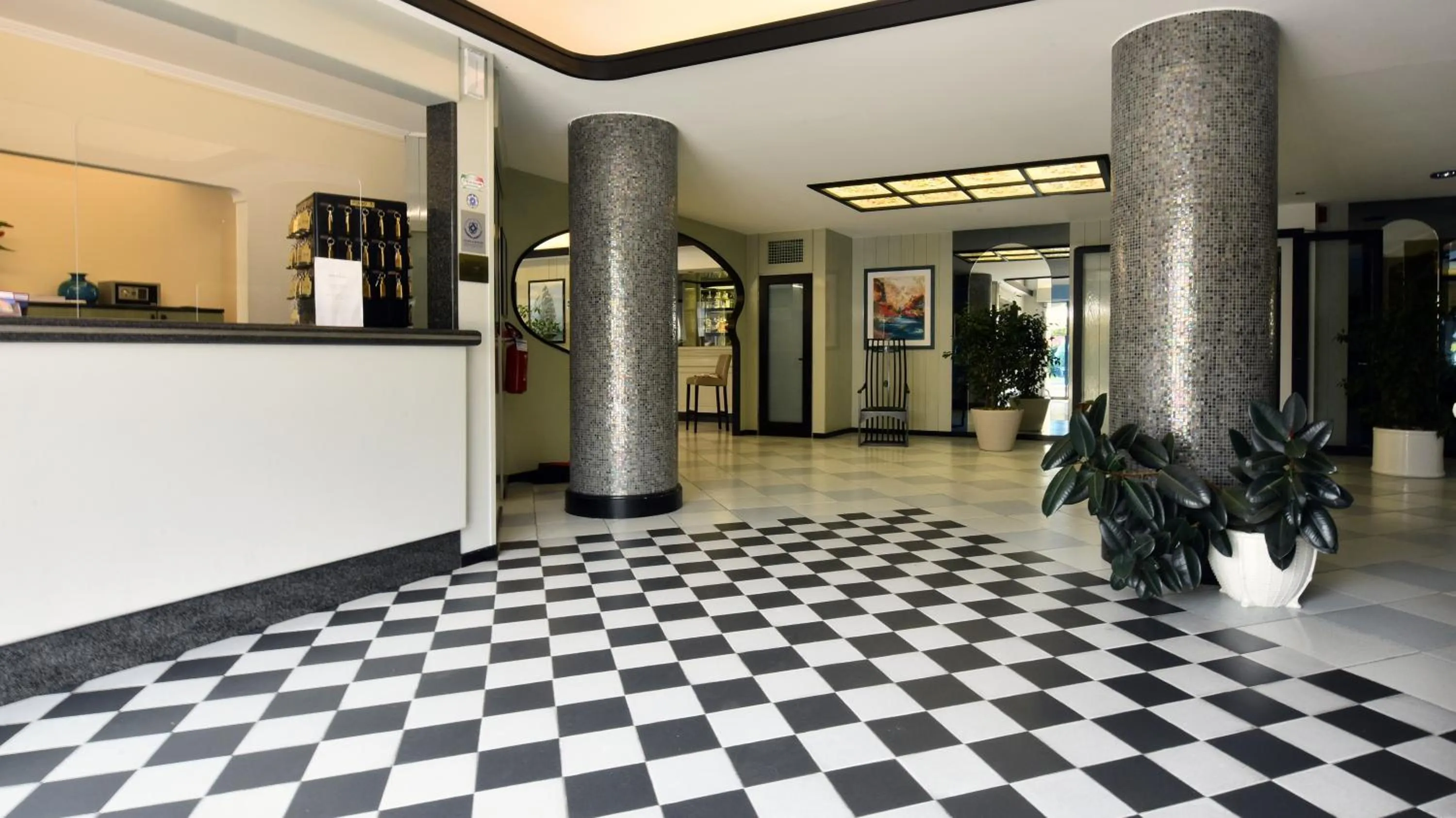 Lobby or reception in Hotel Sud Est by Fam Rossetti