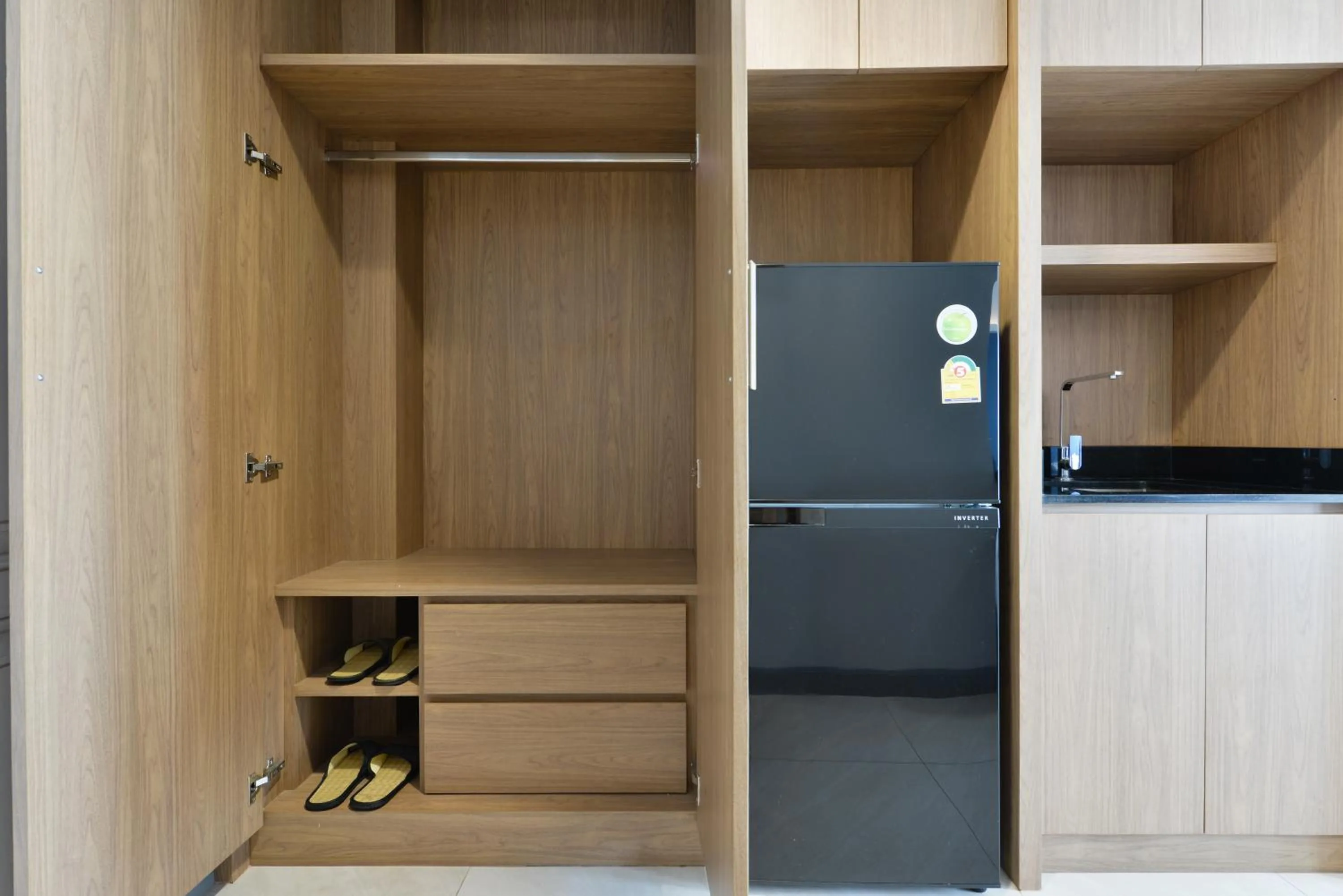 wardrobe in VST Punnawithi