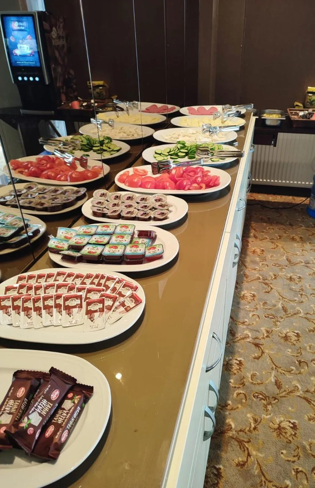 Food and drinks in HOTEL EURO DIAMOND