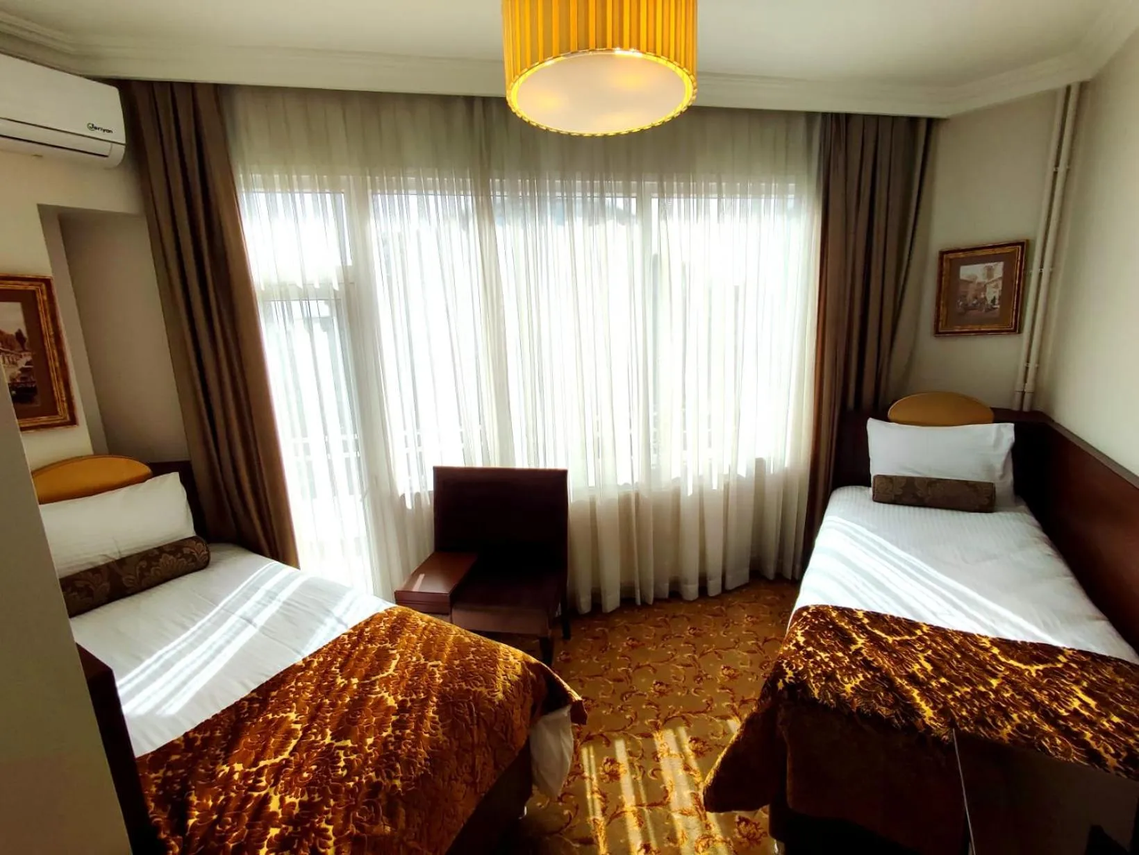 Photo of the whole room, Bed in HOTEL EURO DIAMOND